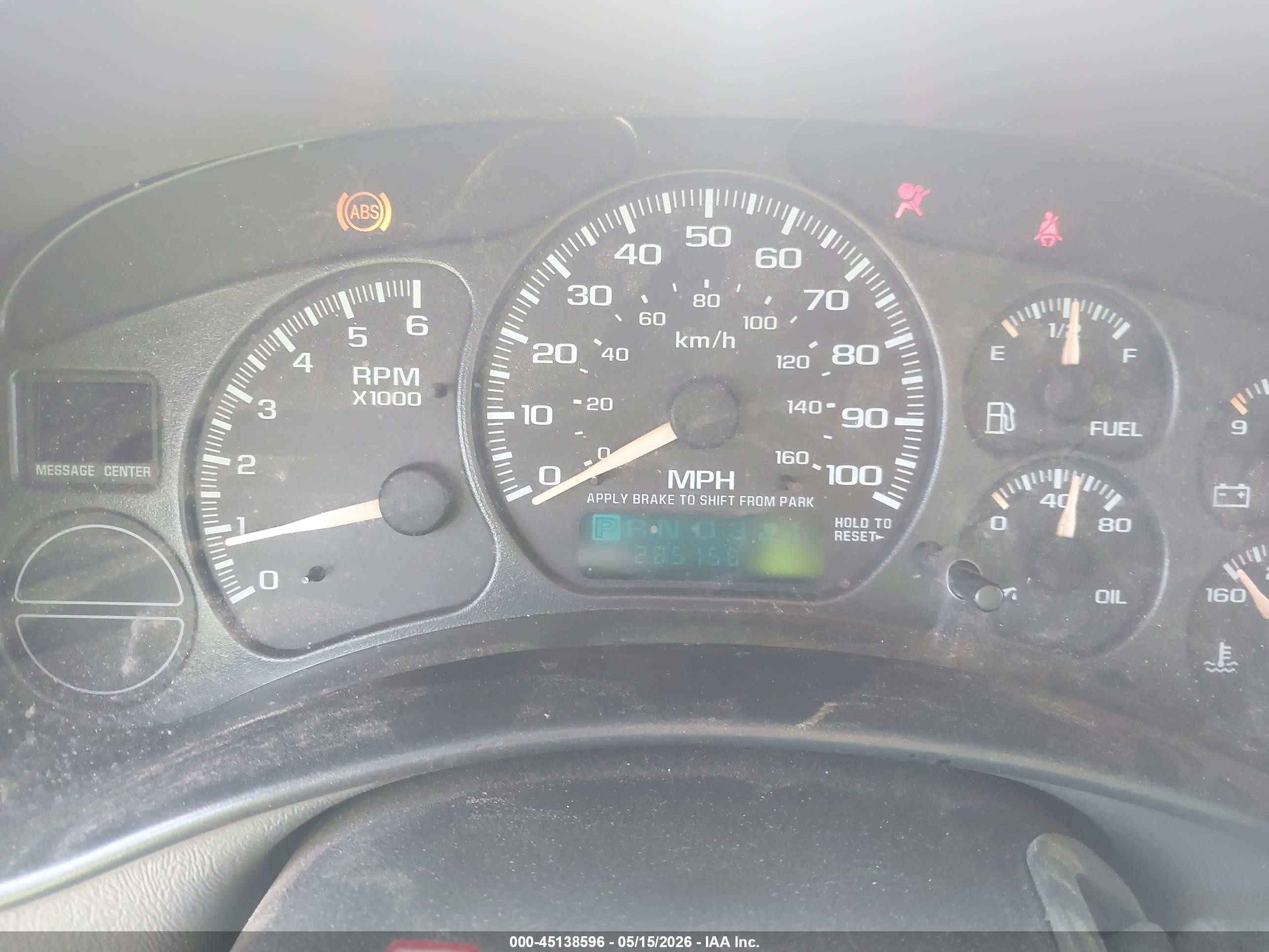 2002 Chevrolet Avalanche 1500   Red vin: 3GNEK13T02G354215