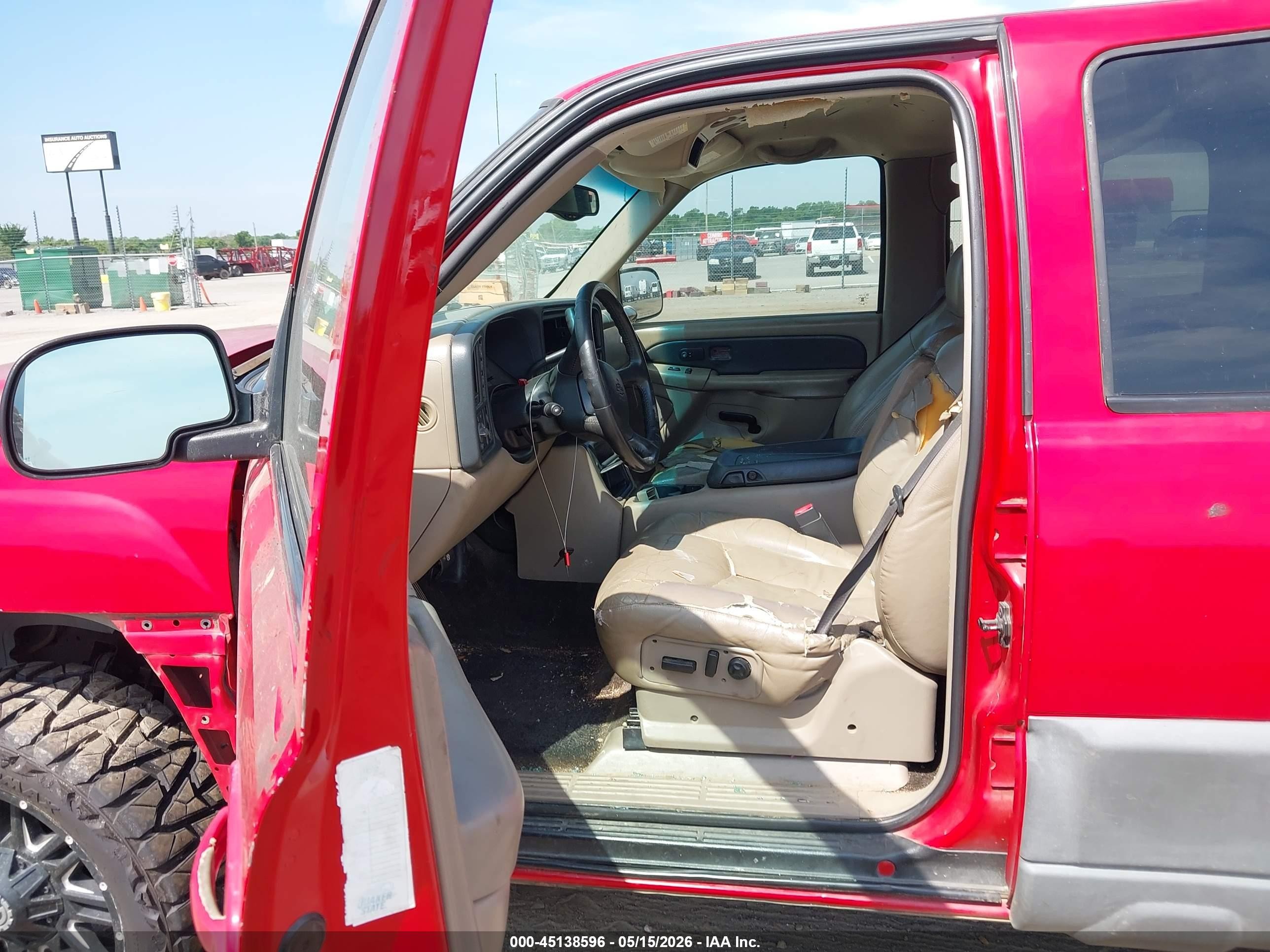 2002 Chevrolet Avalanche 1500   Red vin: 3GNEK13T02G354215
