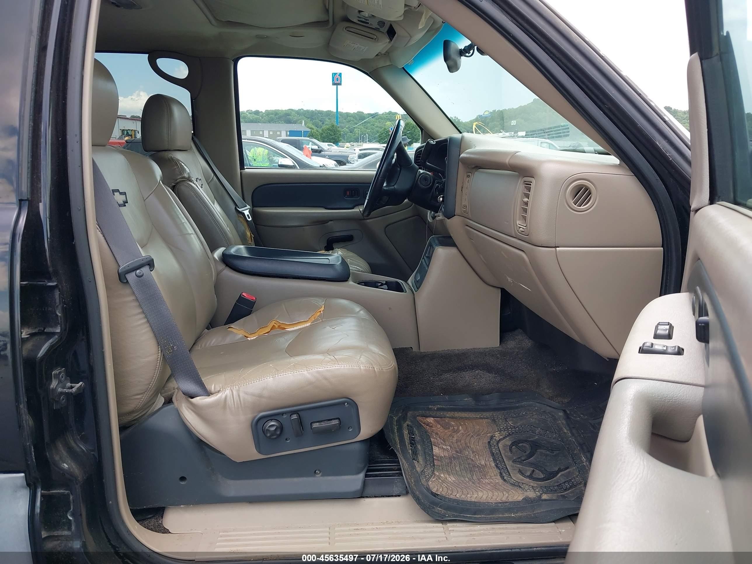 2002 Chevrolet Avalanche 1500   Black vin: 3GNEK13T12G147915