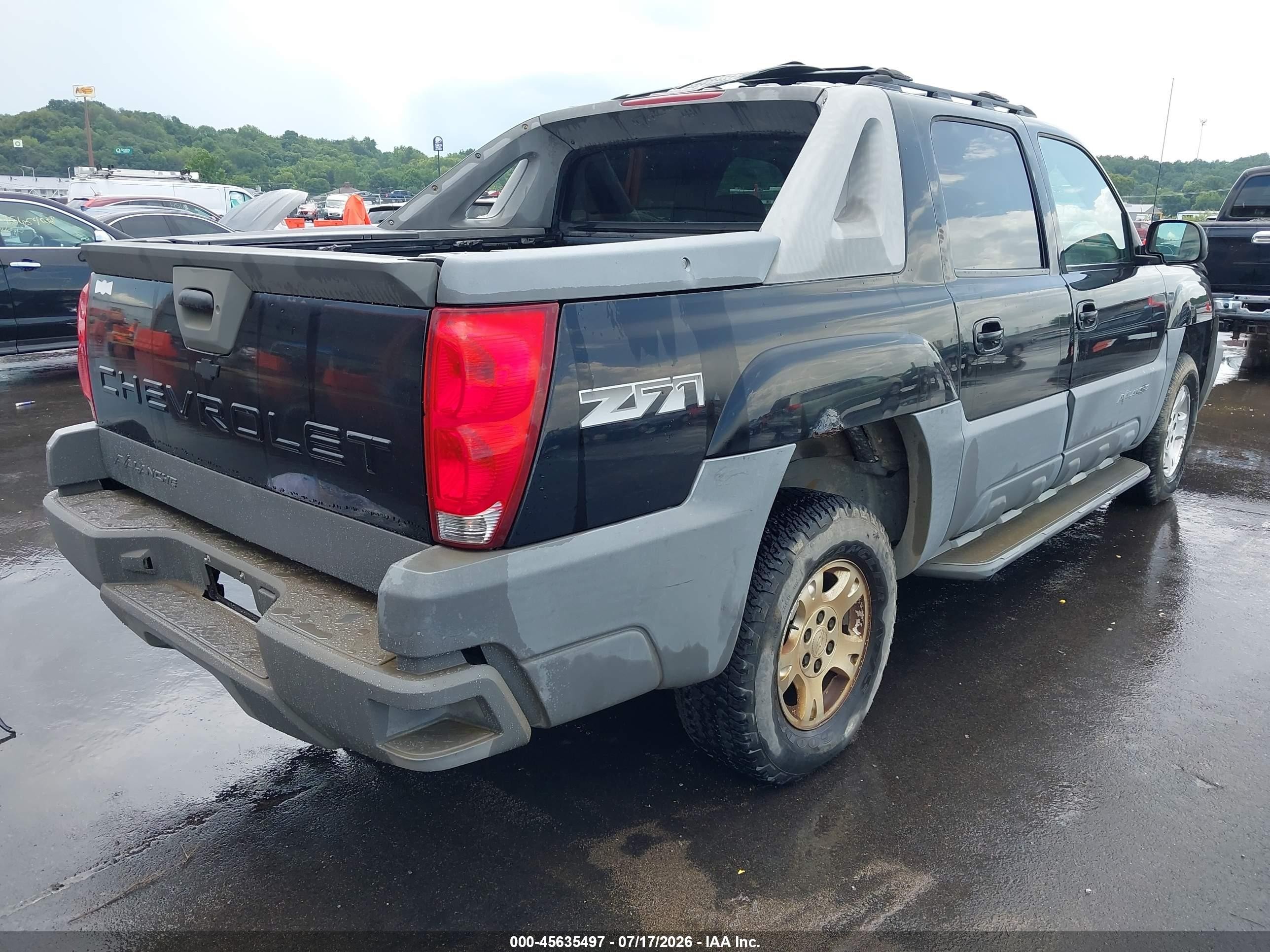 2002 Chevrolet Avalanche 1500   Black vin: 3GNEK13T12G147915