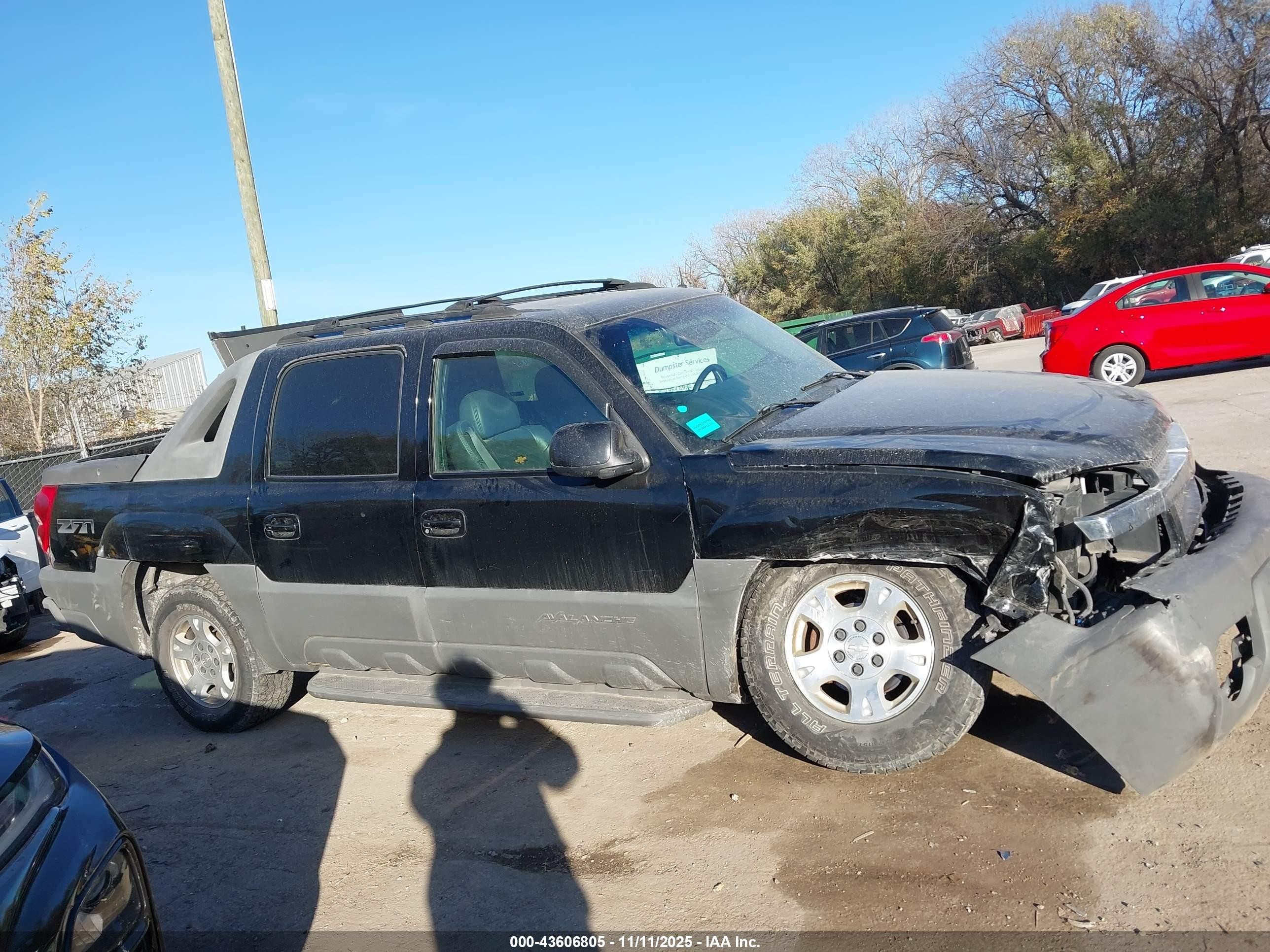 2002 Chevrolet Avalanche 1500   Black vin: 3GNEK13T12G181935