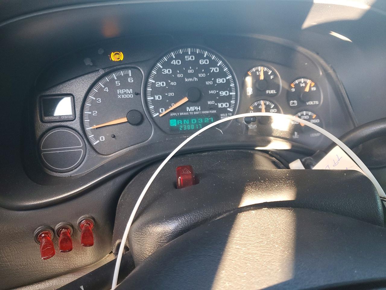2002 Chevrolet Avalanche Черный vin: 3GNEK13T12G198234