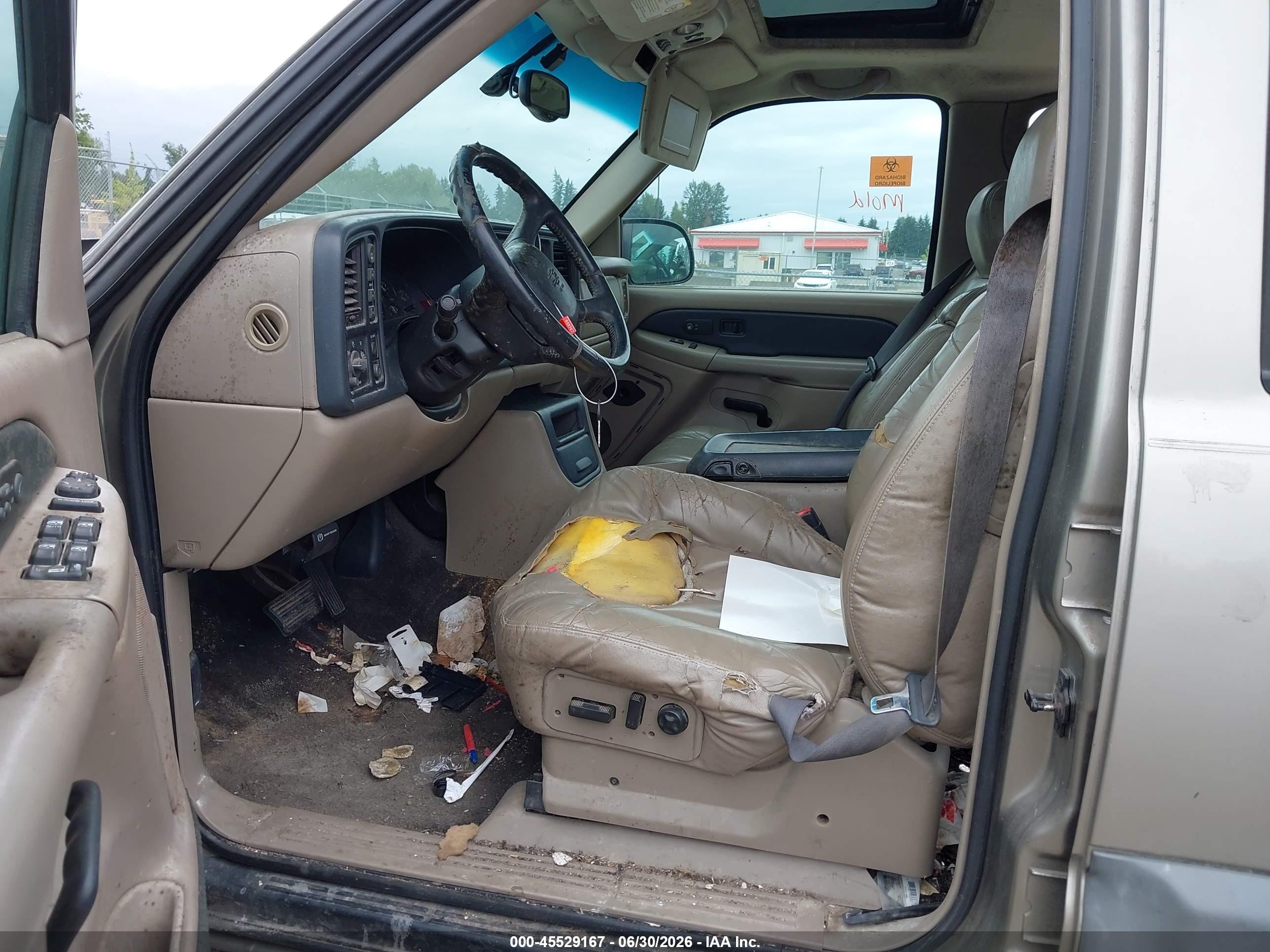 2002 Chevrolet Avalanche 1500   Gold vin: 3GNEK13T12G269092