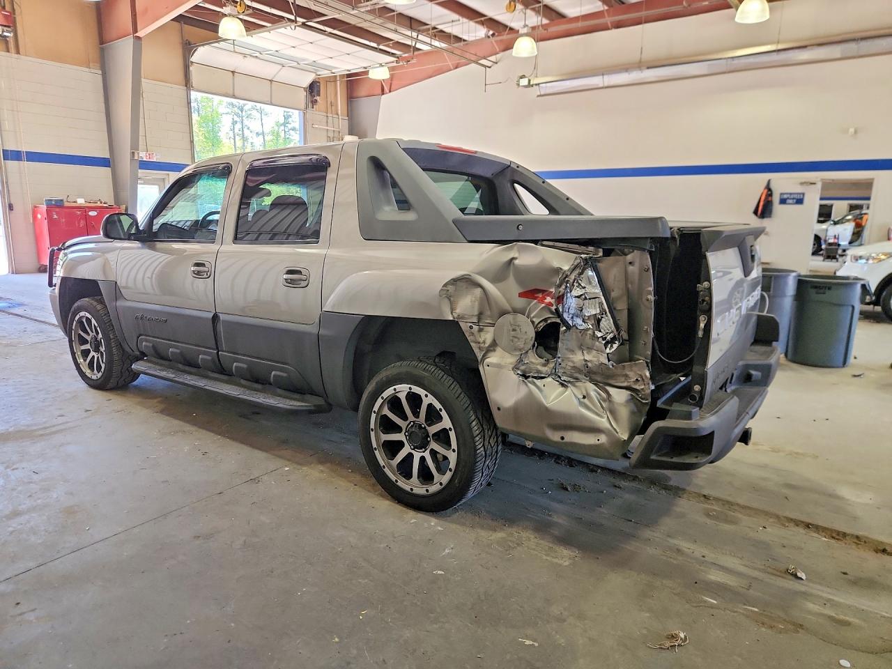 2003 Chevrolet Avalanche K1500 Бежевый vin: 3GNEK13T13G138410