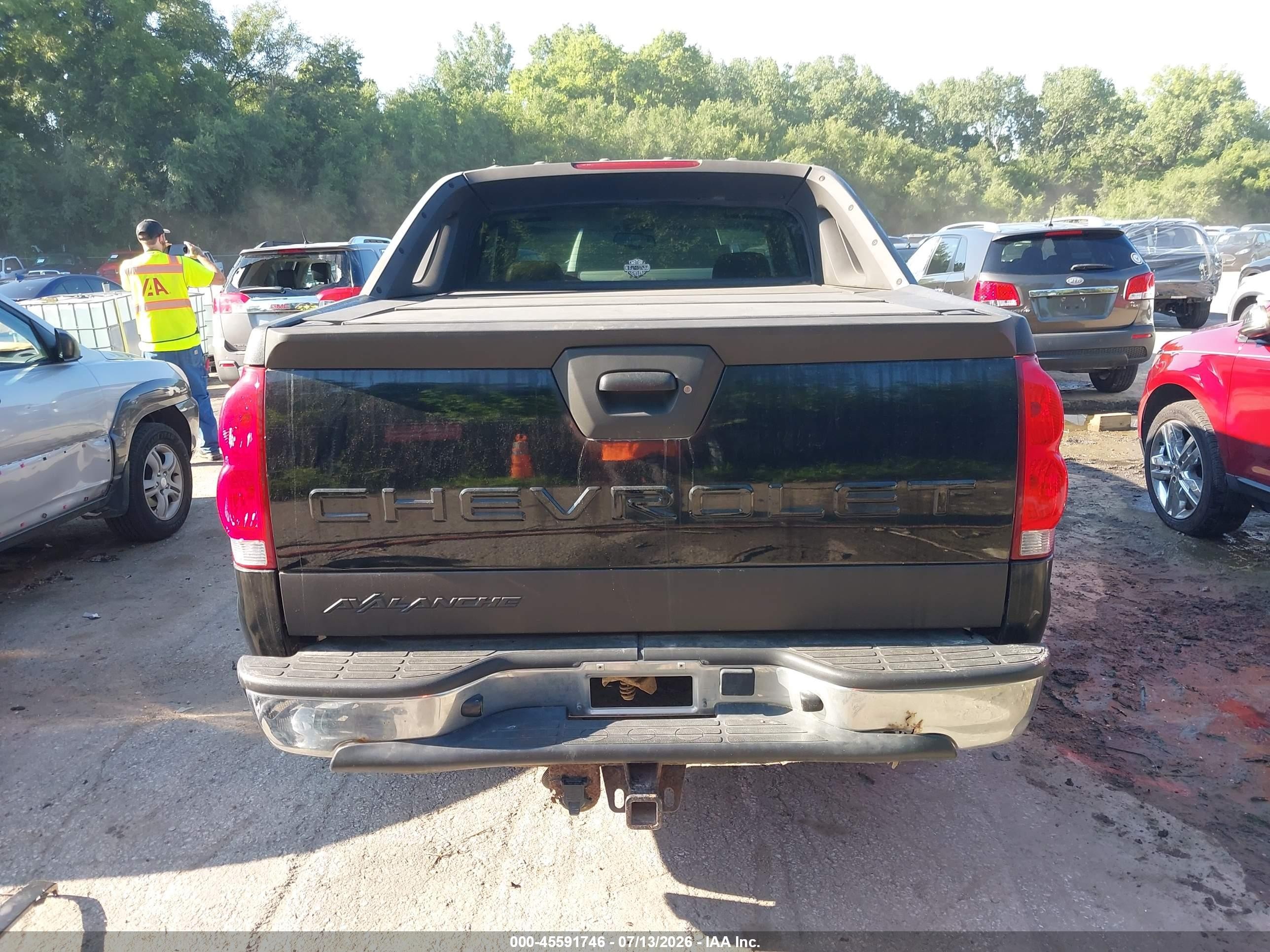 2003 Chevrolet Avalanche 1500   Черный vin: 3GNEK13T13G222159