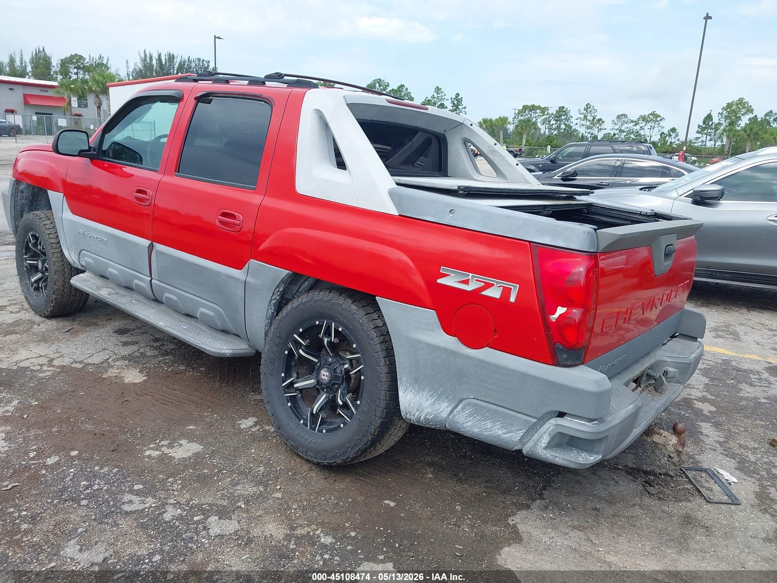 2002 Chevrolet Avalanche 1500   Red vin: 3GNEK13T22G224842