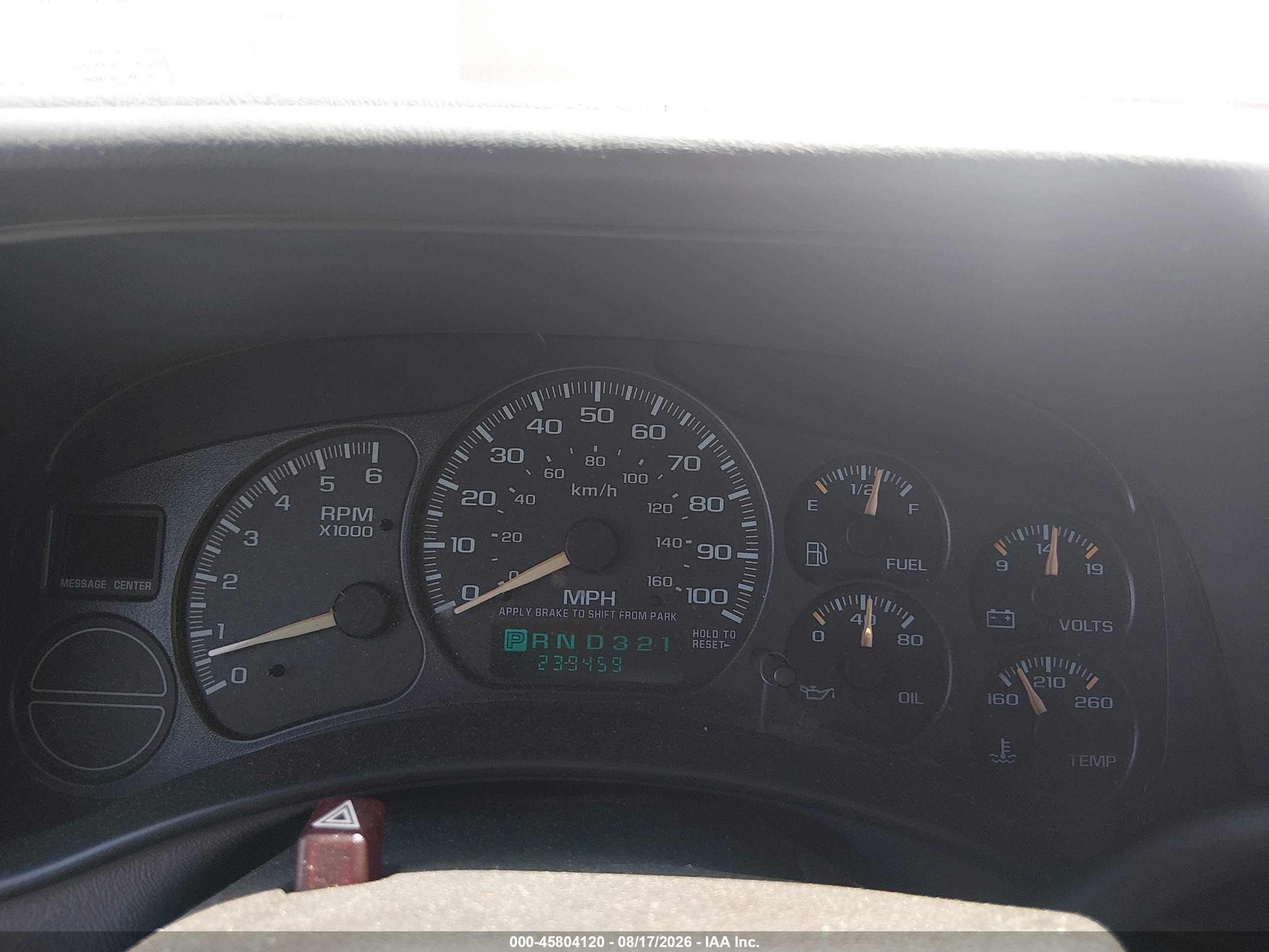 2002 Chevrolet Avalanche 1500   Red vin: 3GNEK13T22G340607