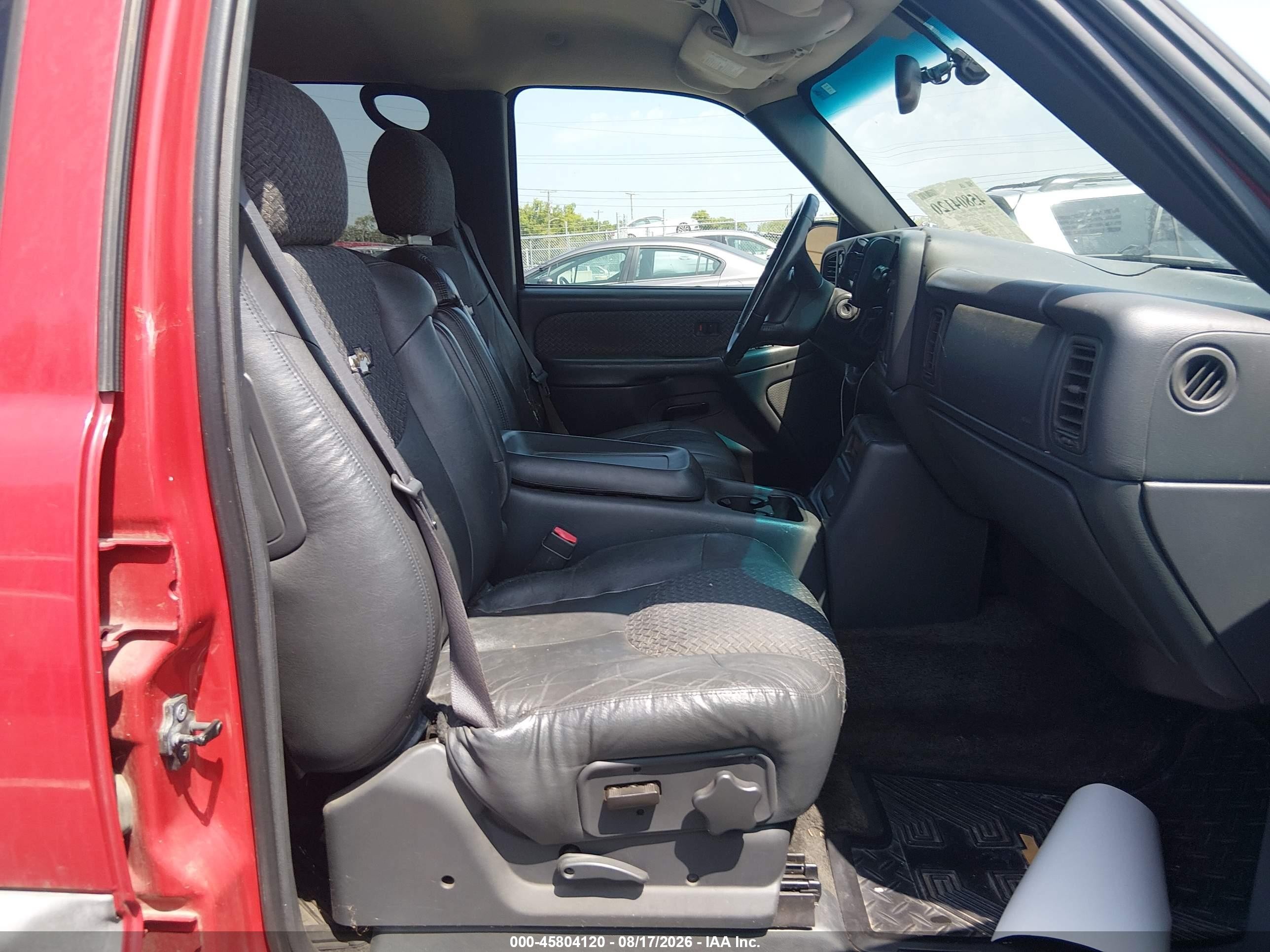 2002 Chevrolet Avalanche 1500   Red vin: 3GNEK13T22G340607
