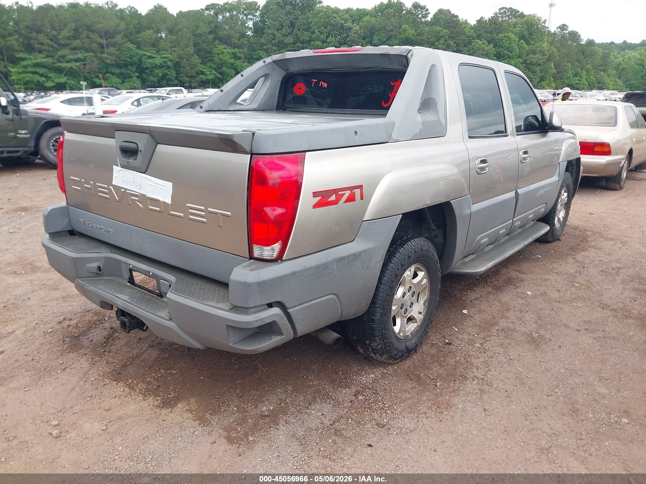 2002 Chevrolet Avalanche 1500   Tan vin: 3GNEK13T22G353518