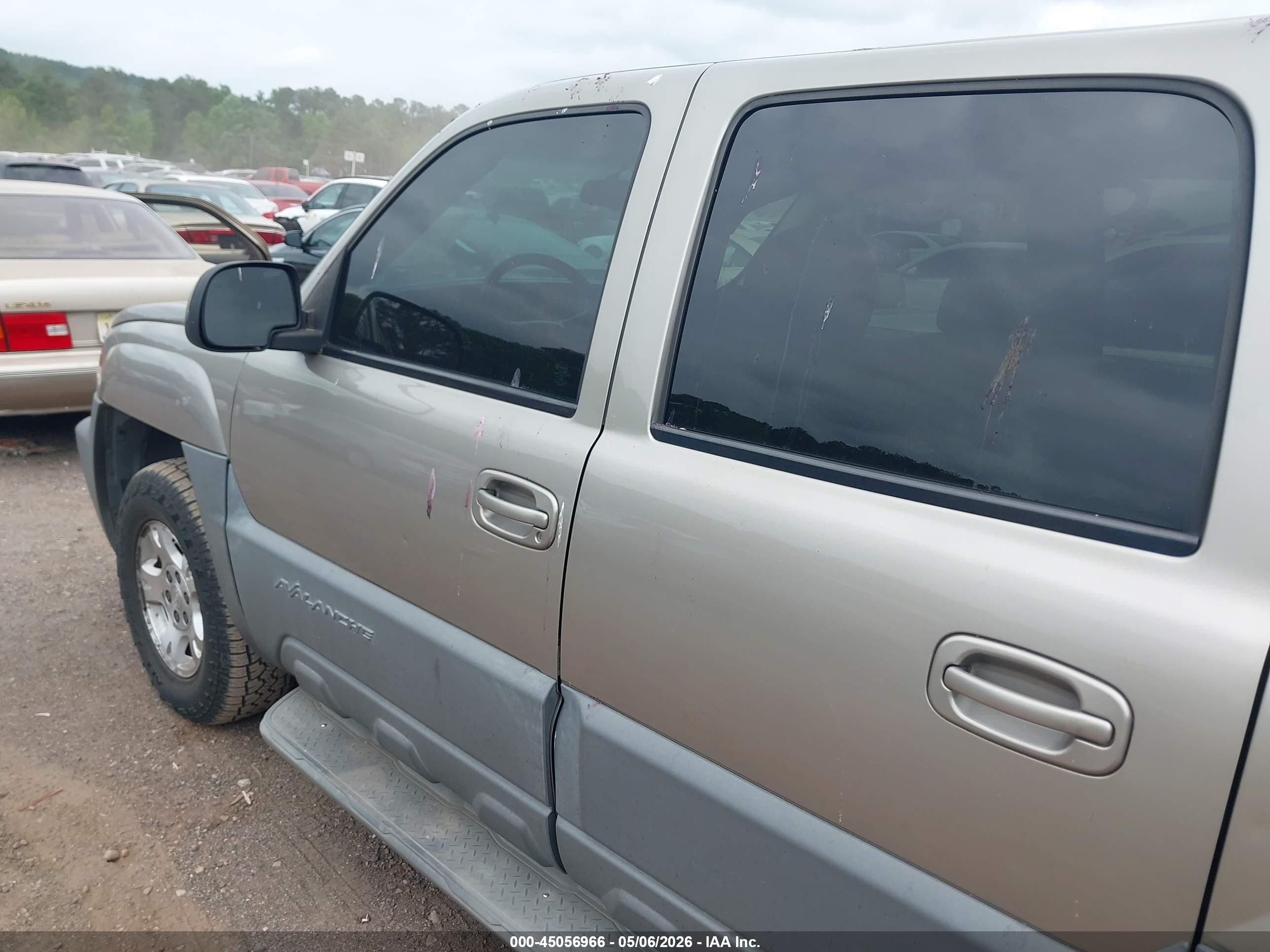 2002 Chevrolet Avalanche 1500   Tan vin: 3GNEK13T22G353518