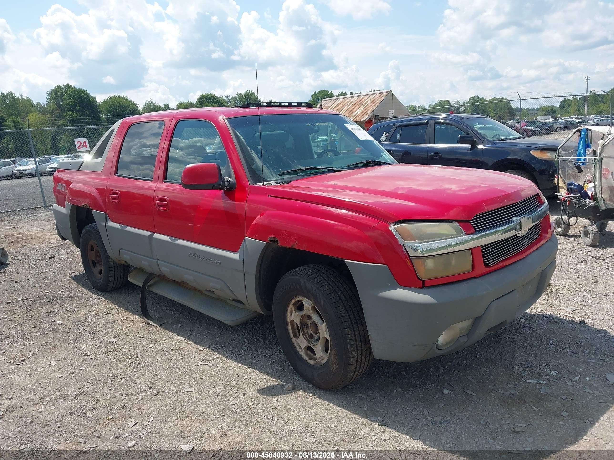 2002 Chevrolet Avalanche 1500   Red vin: 3GNEK13T32G105679