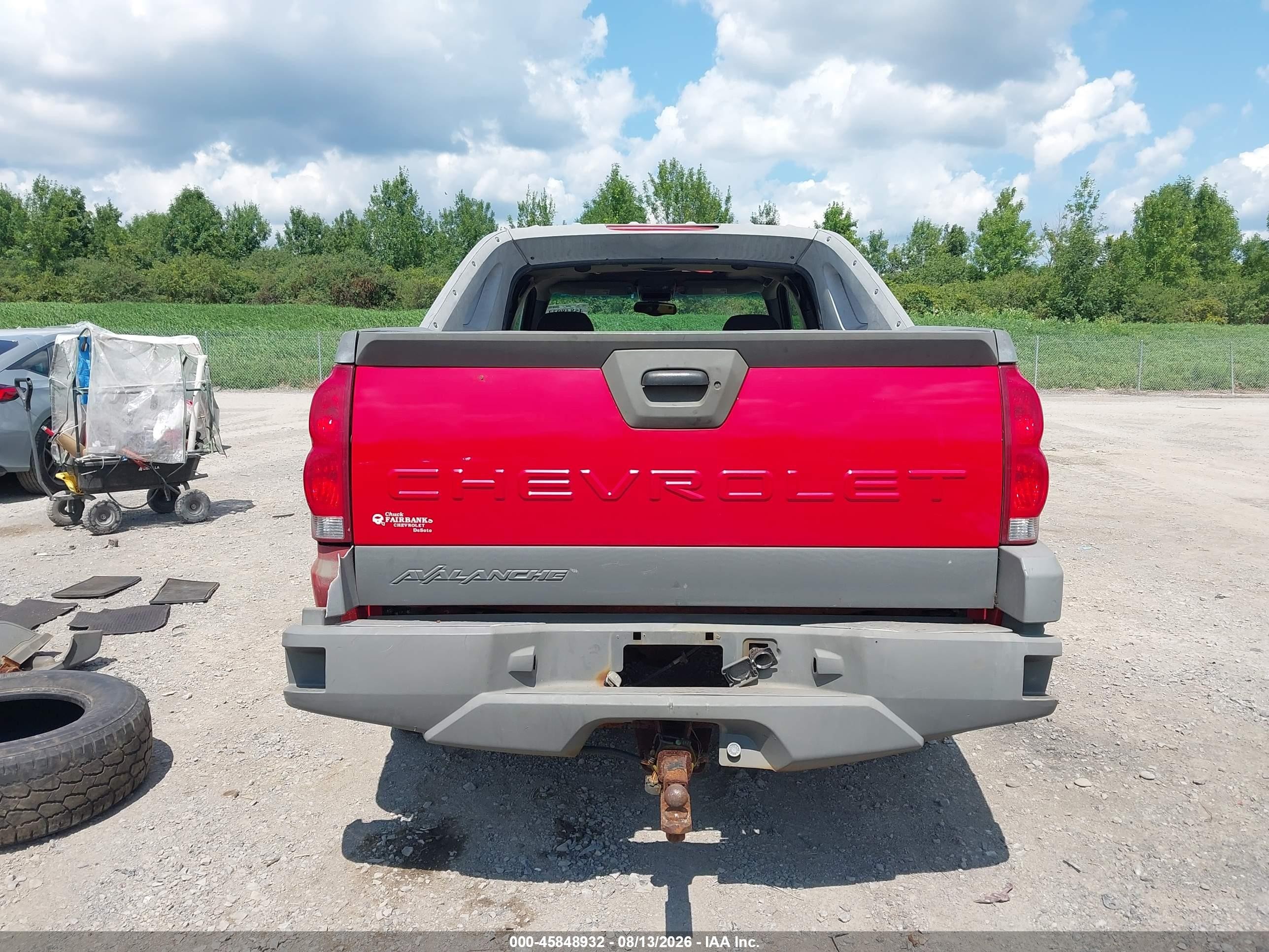 2002 Chevrolet Avalanche 1500   Red vin: 3GNEK13T32G105679