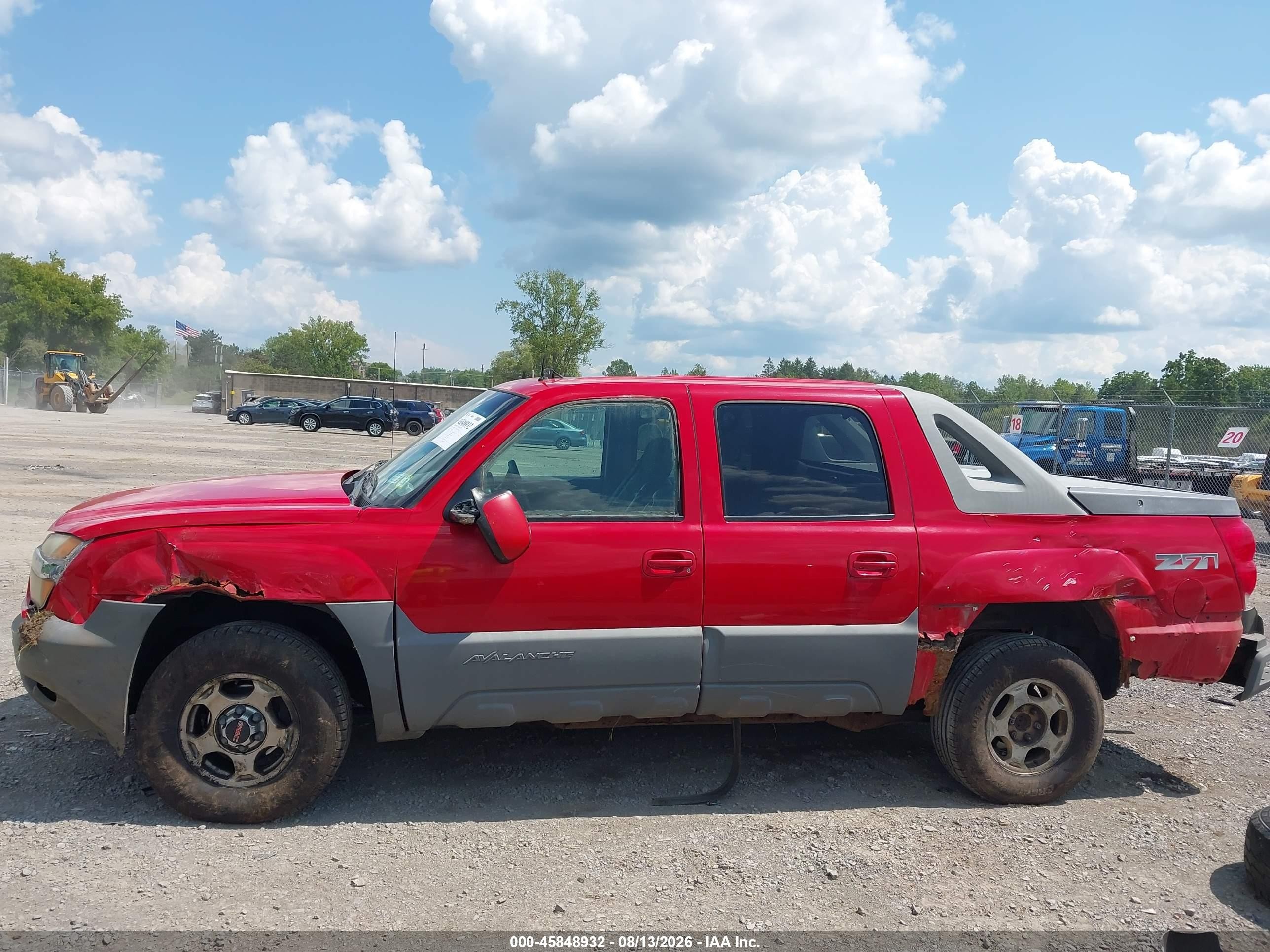2002 Chevrolet Avalanche 1500   Red vin: 3GNEK13T32G105679