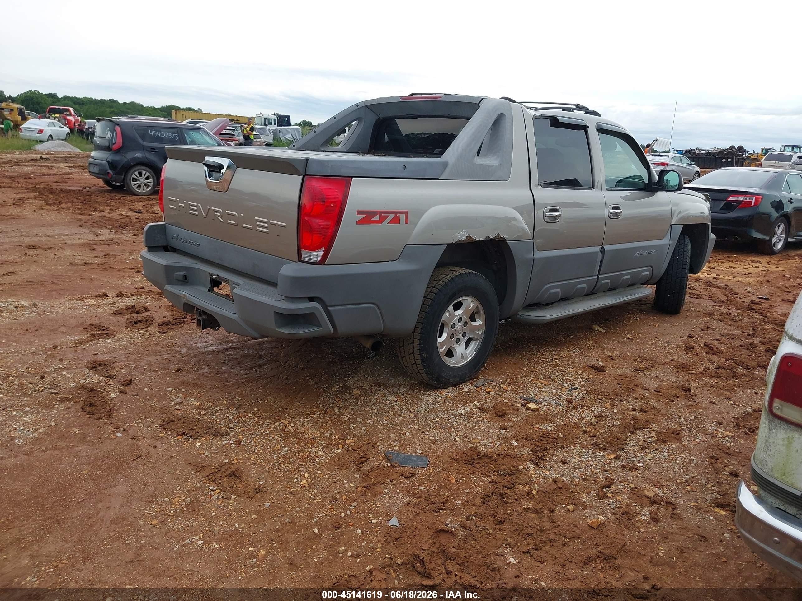 2002 Chevrolet Avalanche 1500   Champagne vin: 3GNEK13T32G245442