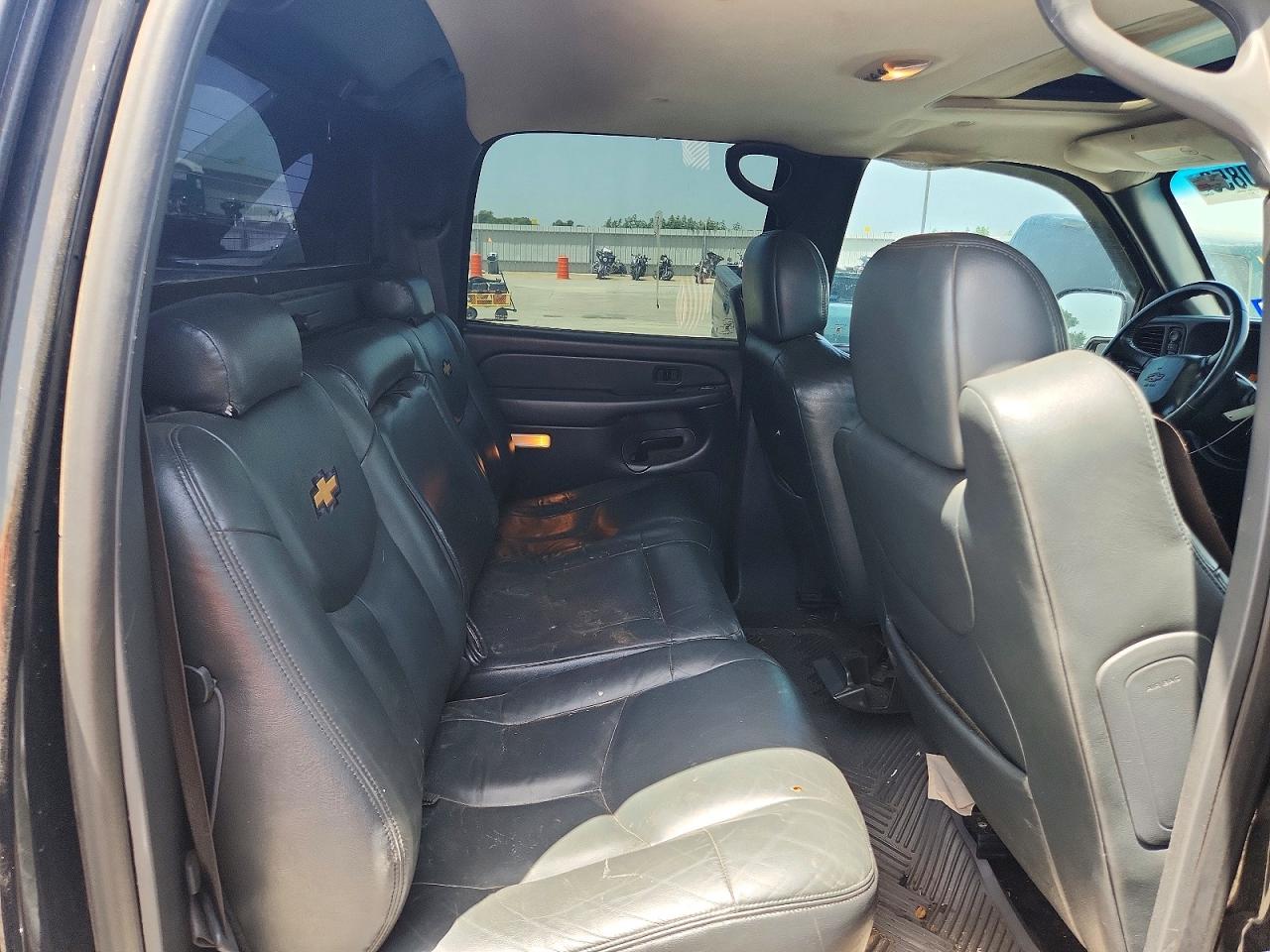 2002 Chevrolet Avalanche K1500 Black vin: 3GNEK13T32G260975