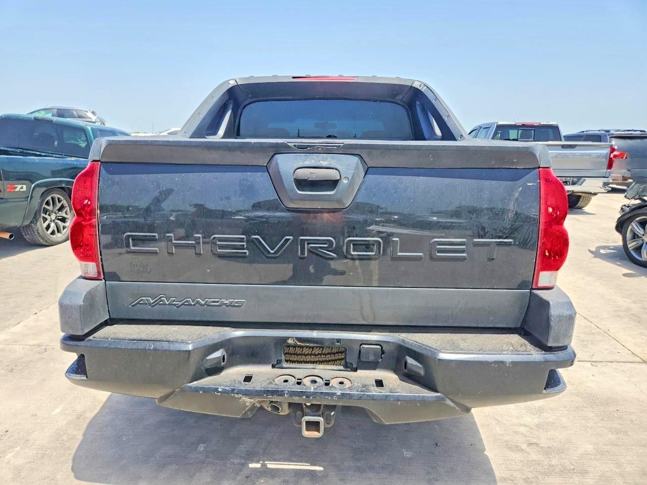 2002 Chevrolet Avalanche K1500 Black vin: 3GNEK13T32G260975