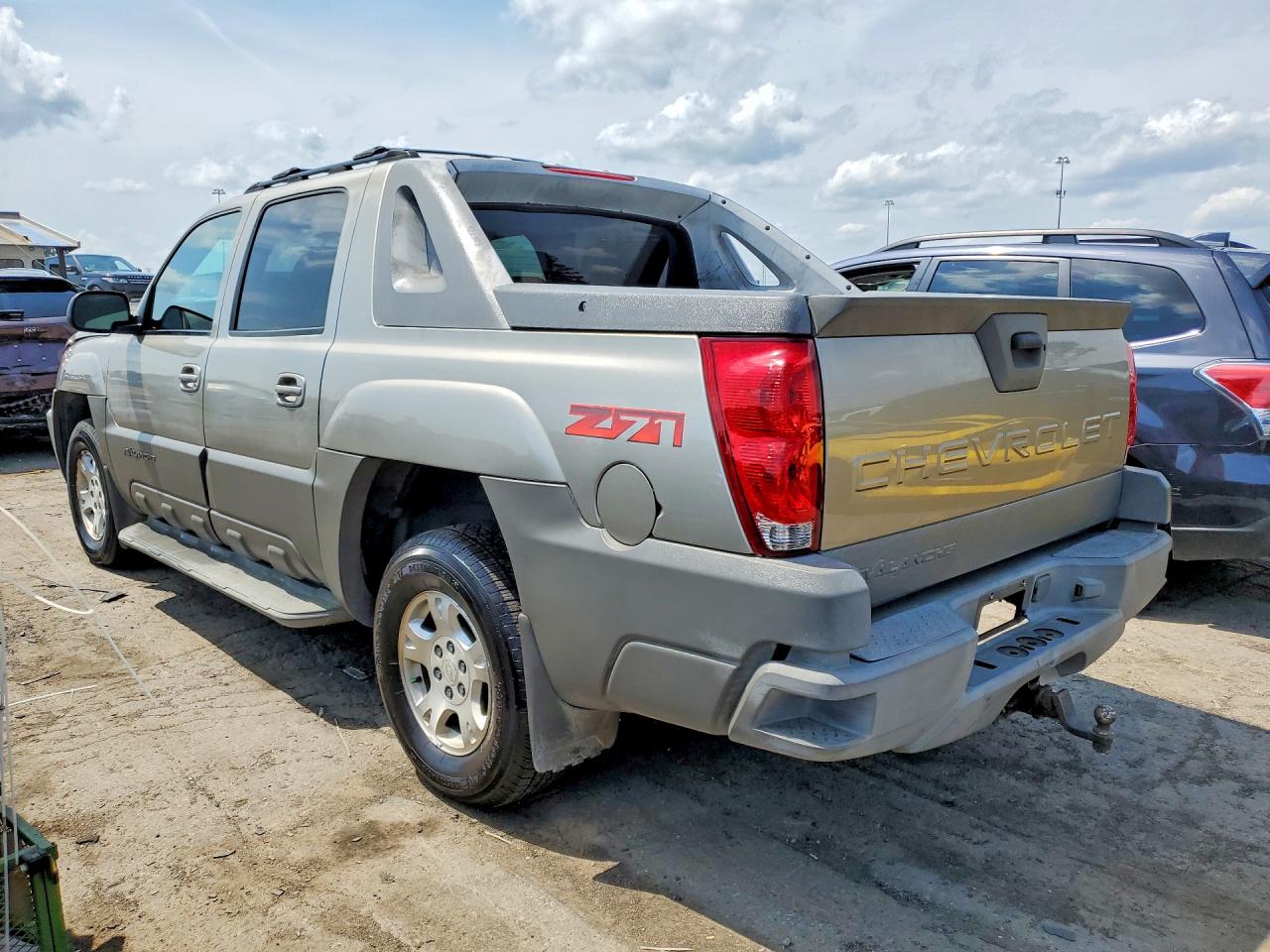 2002 Chevrolet Avalanche K1500 Silver vin: 3GNEK13T42G288980