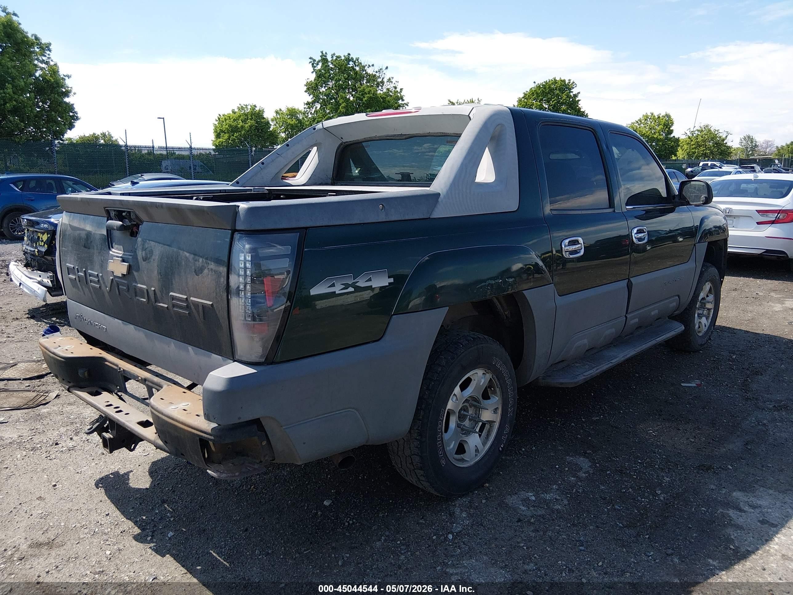 2002 Chevrolet Avalanche 1500   Зеленый vin: 3GNEK13T42G310072