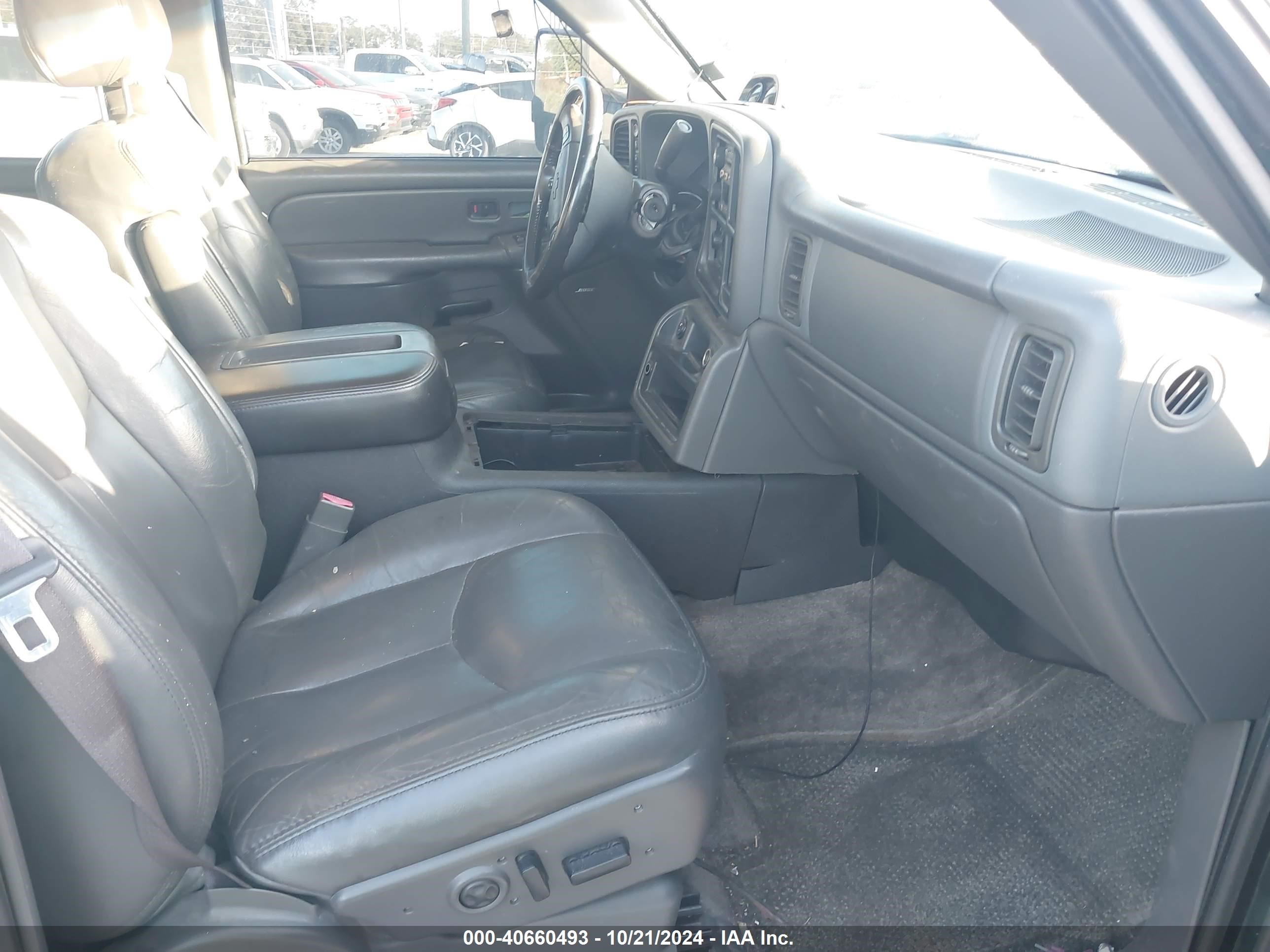 2003 Chevrolet Avalanche 1500   Green vin: 3GNEK13T43G296224