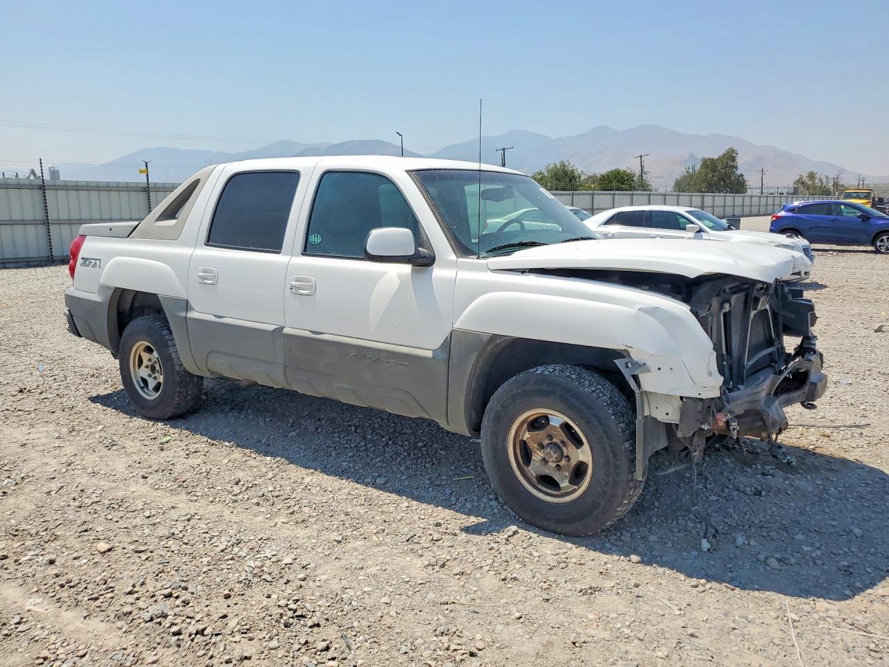 2002 Chevrolet Avalanche K1500 Белый vin: 3GNEK13T52G119602