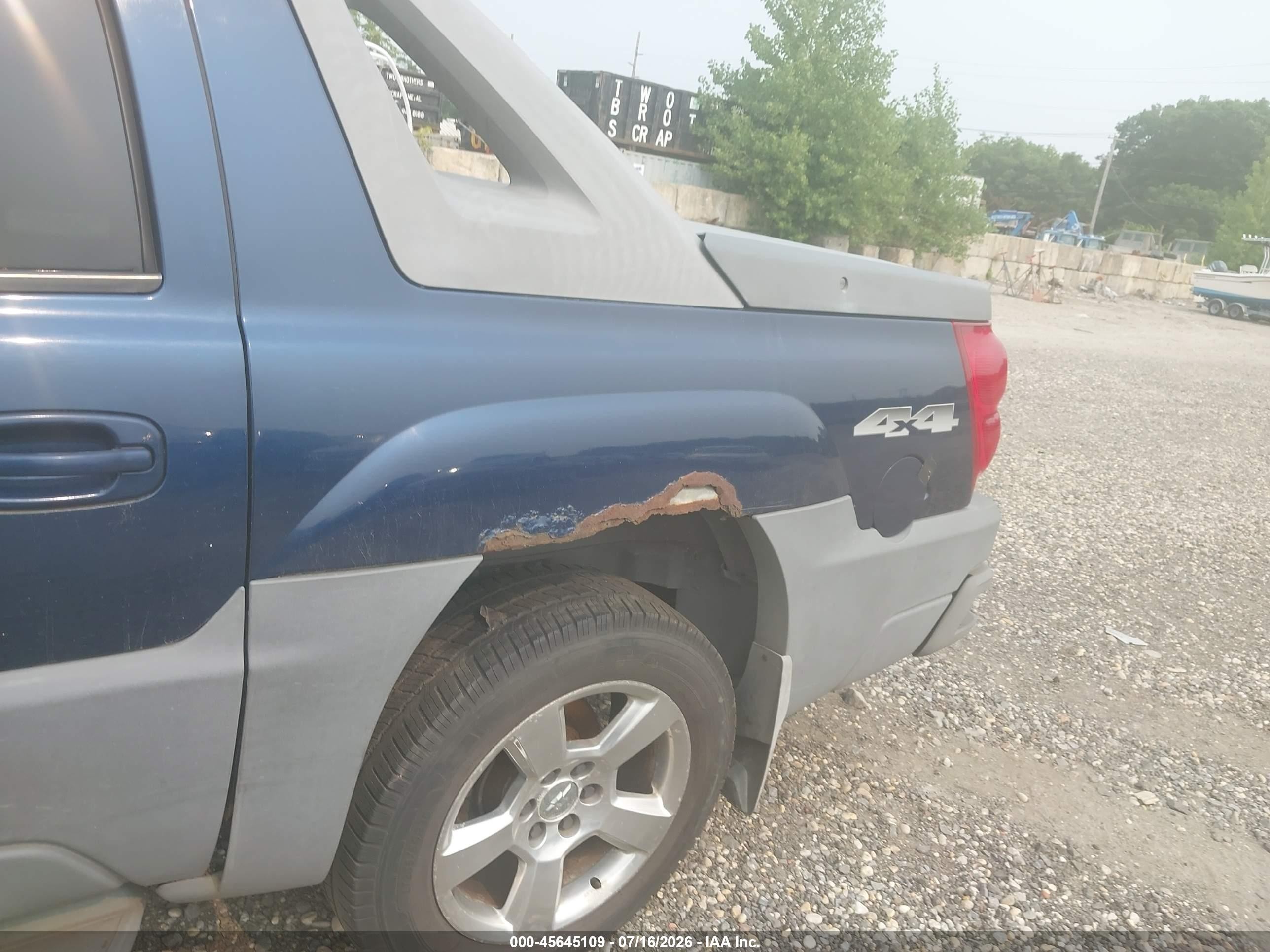 2002 Chevrolet Avalanche 1500   Blue vin: 3GNEK13T52G133564