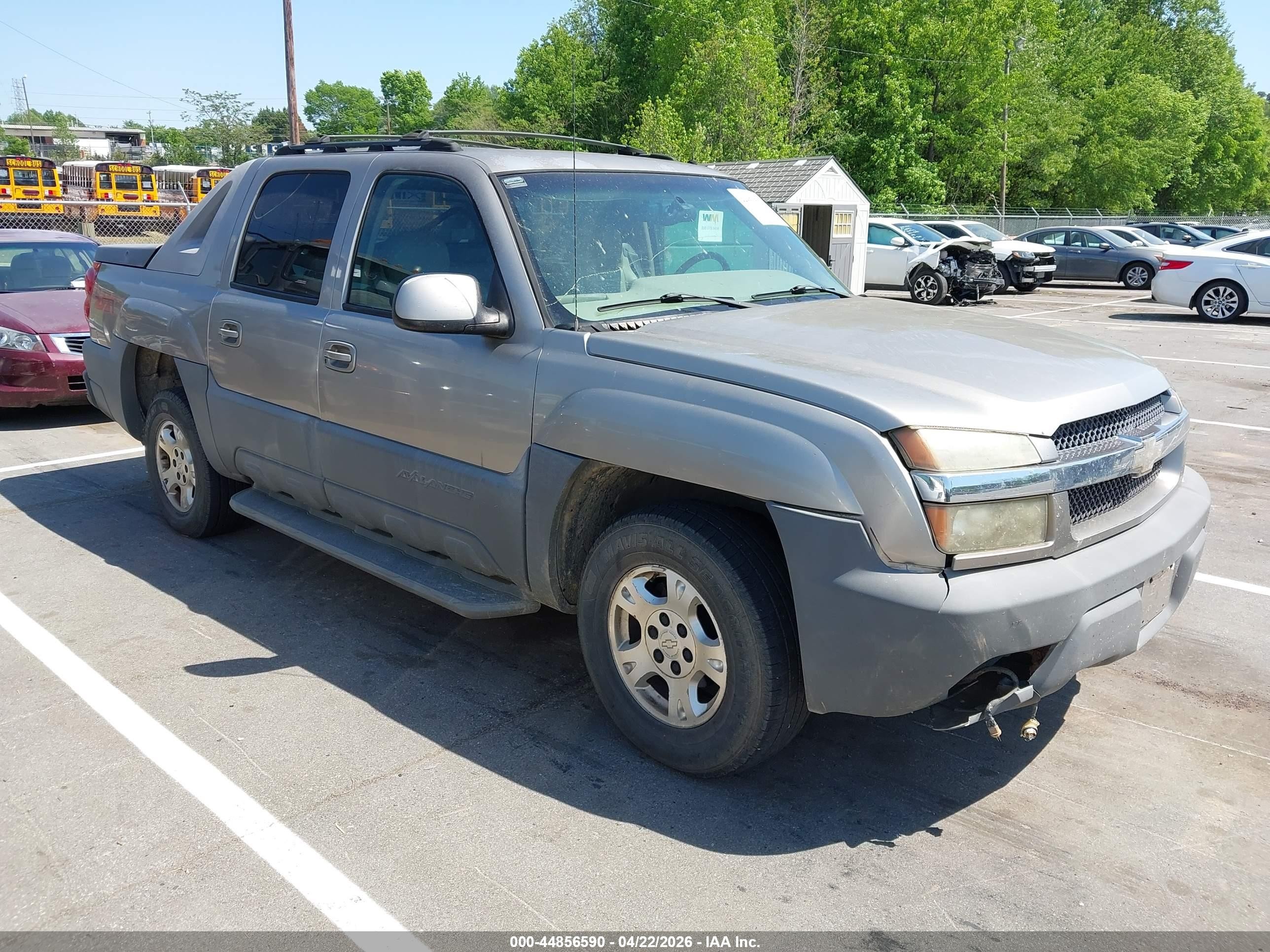 3GNEK13T52G164636