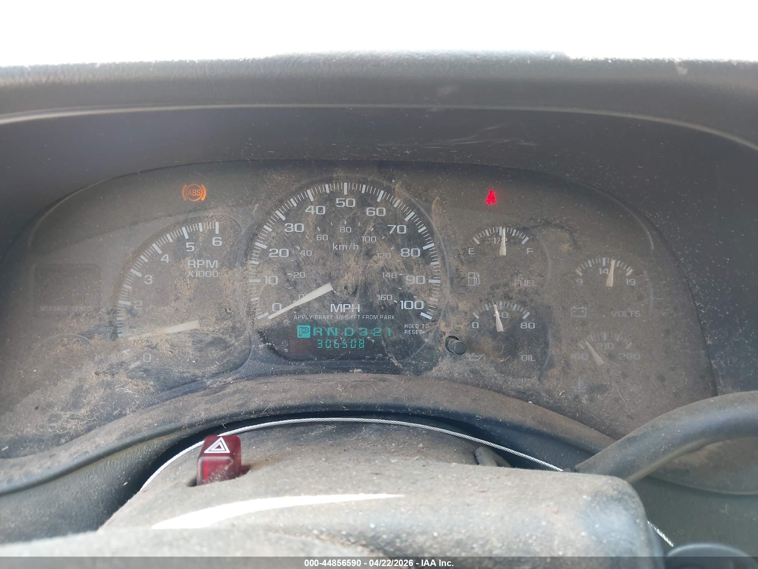 2002 Chevrolet Avalanche 1500   Silver vin: 3GNEK13T52G164636