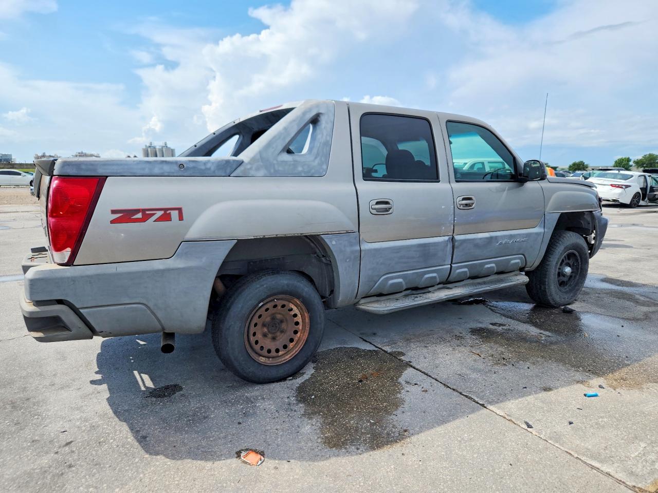 2002 Chevrolet Avalanche K1500 Tan vin: 3GNEK13T52G171943