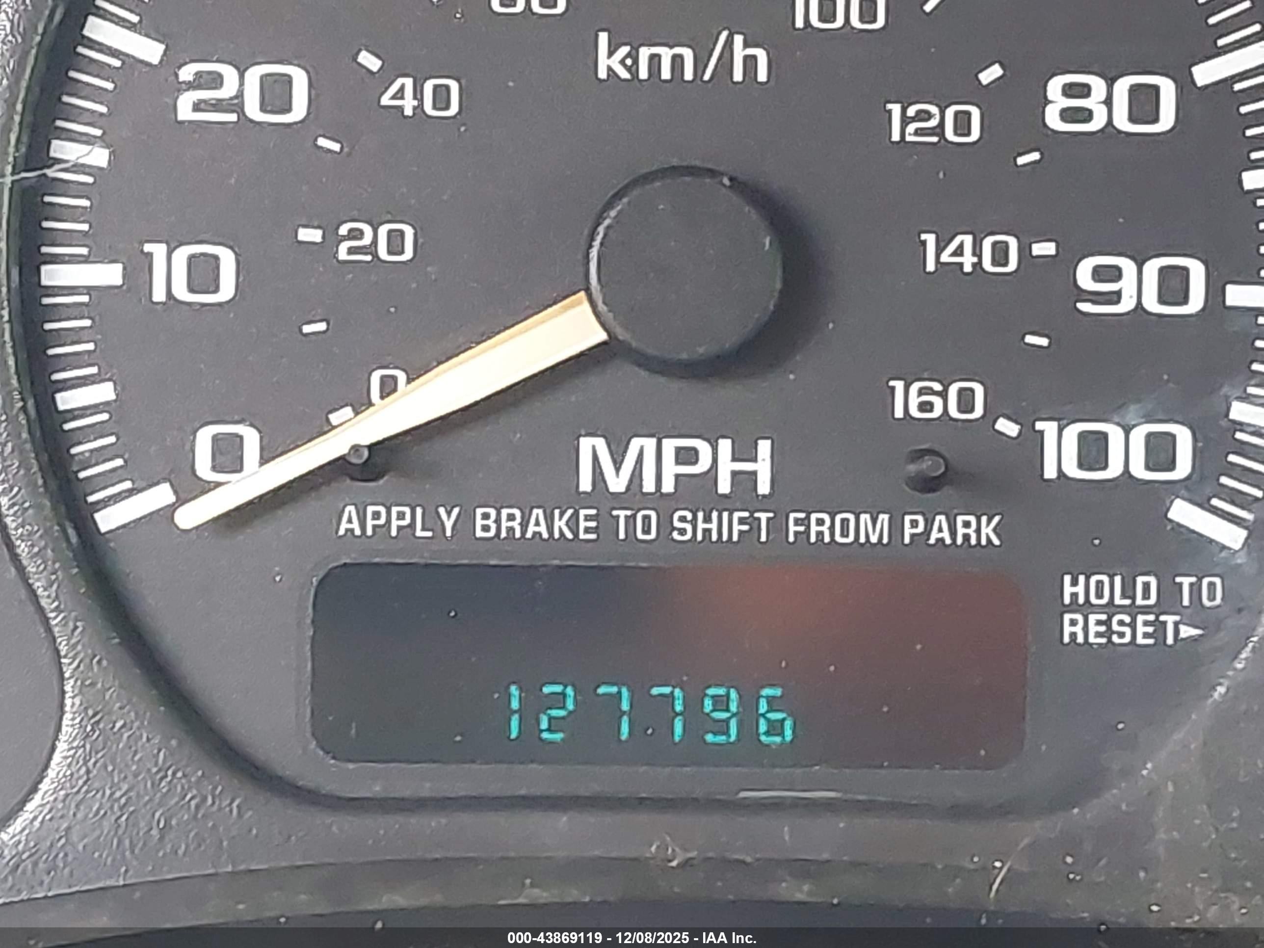 2002 Chevrolet Avalanche 1500   Green vin: 3GNEK13T52G177578