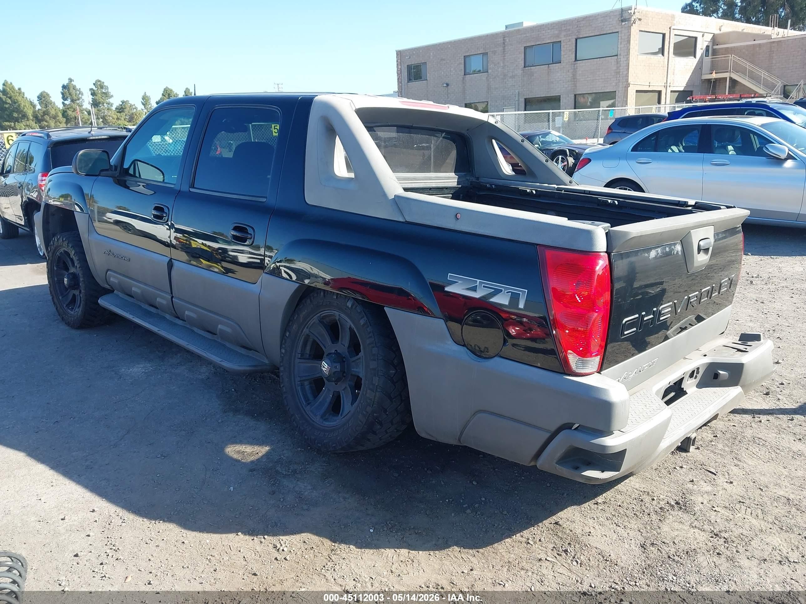 2002 Chevrolet Avalanche 1500   Black vin: 3GNEK13T52G186684