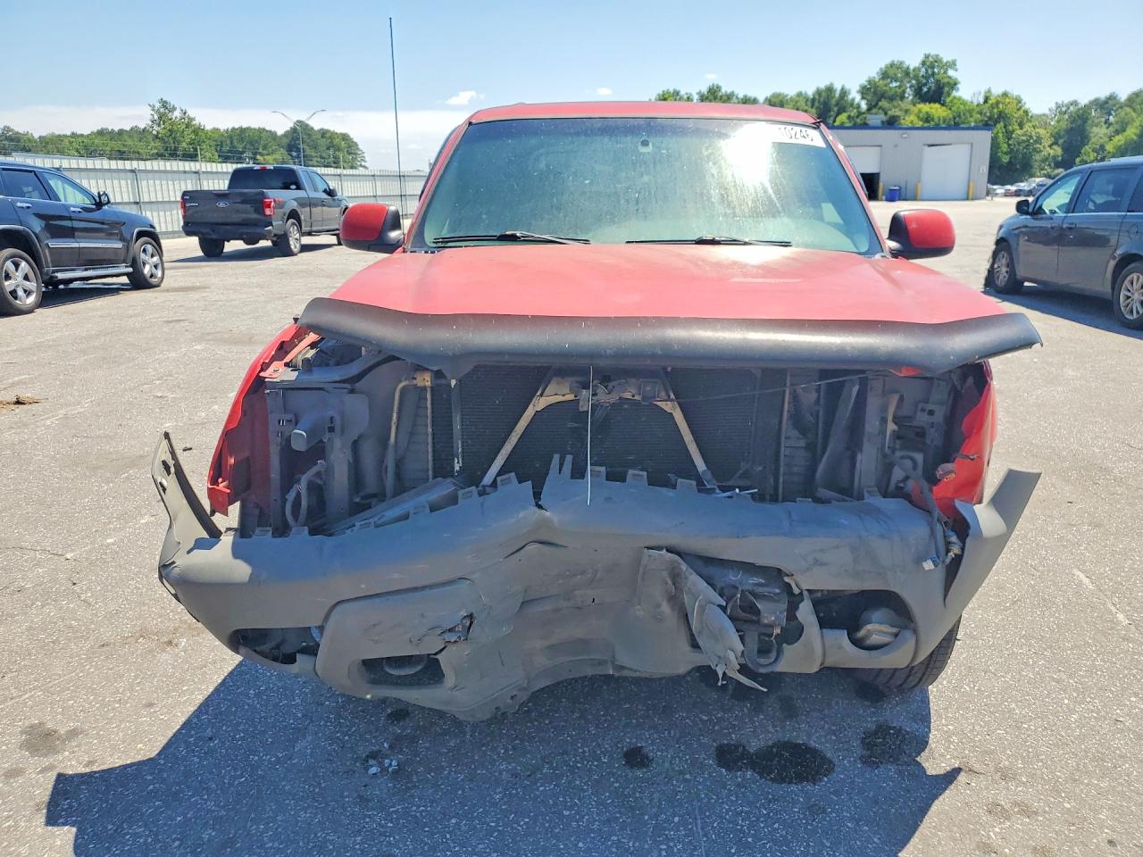2002 Chevrolet Avalanche K1500 Red vin: 3GNEK13T52G199659