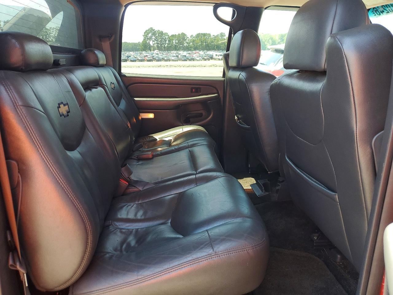 2002 Chevrolet Avalanche K1500 Red vin: 3GNEK13T52G199659