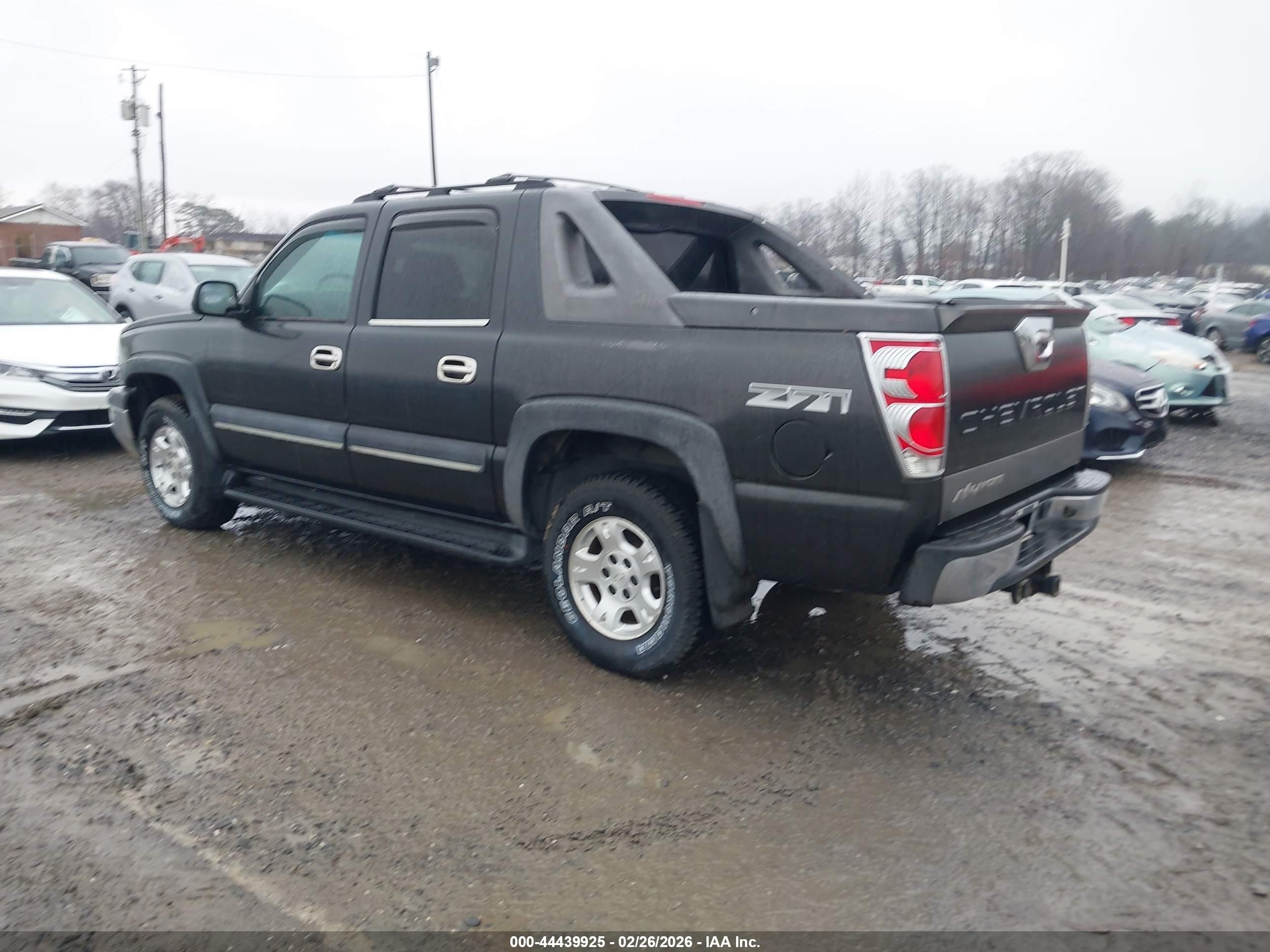 2003 Chevrolet Avalanche 1500   Green vin: 3GNEK13T53G245122