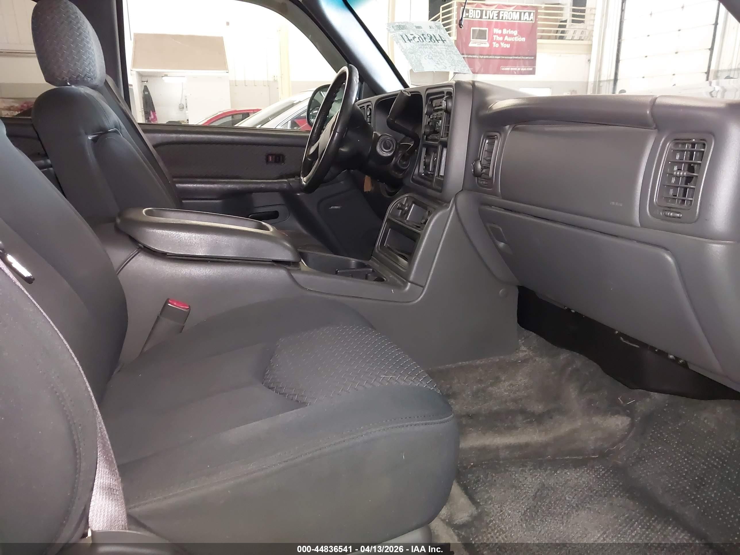 2003 Chevrolet Avalanche 1500   Black vin: 3GNEK13T53G263667
