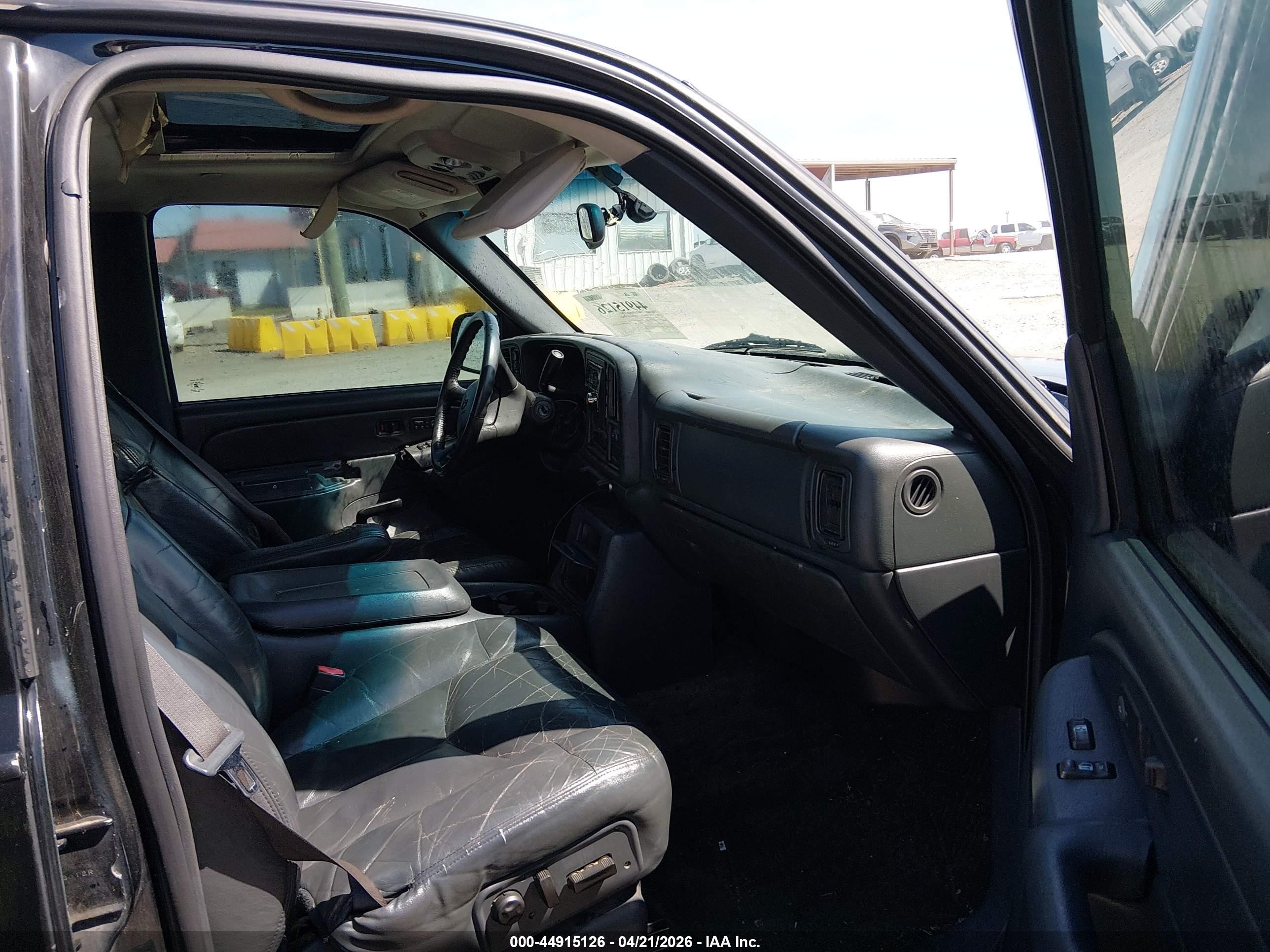 2002 Chevrolet Avalanche 1500   Черный vin: 3GNEK13T62G122475