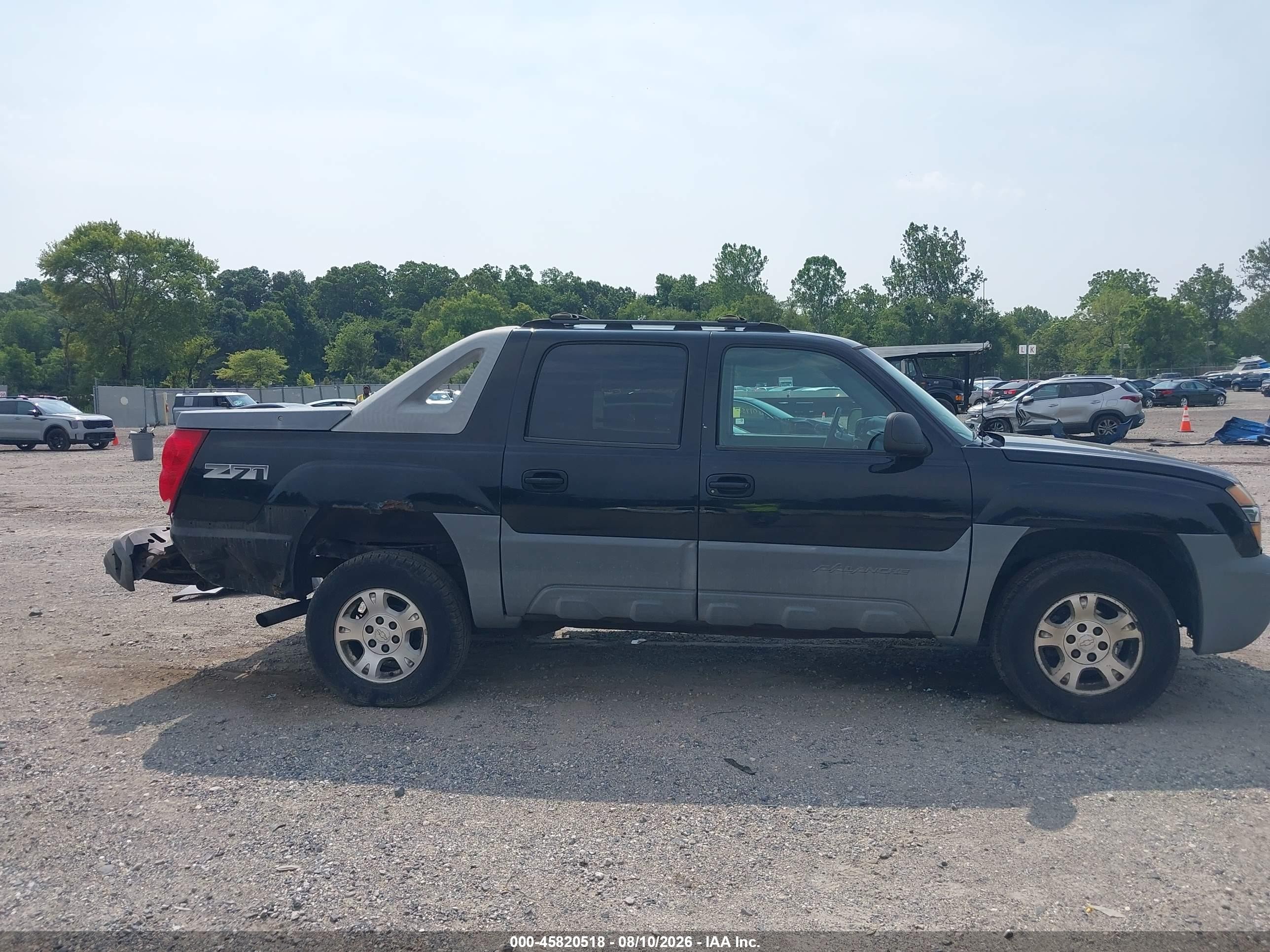 2002 Chevrolet Avalanche 1500   Black vin: 3GNEK13T62G136604
