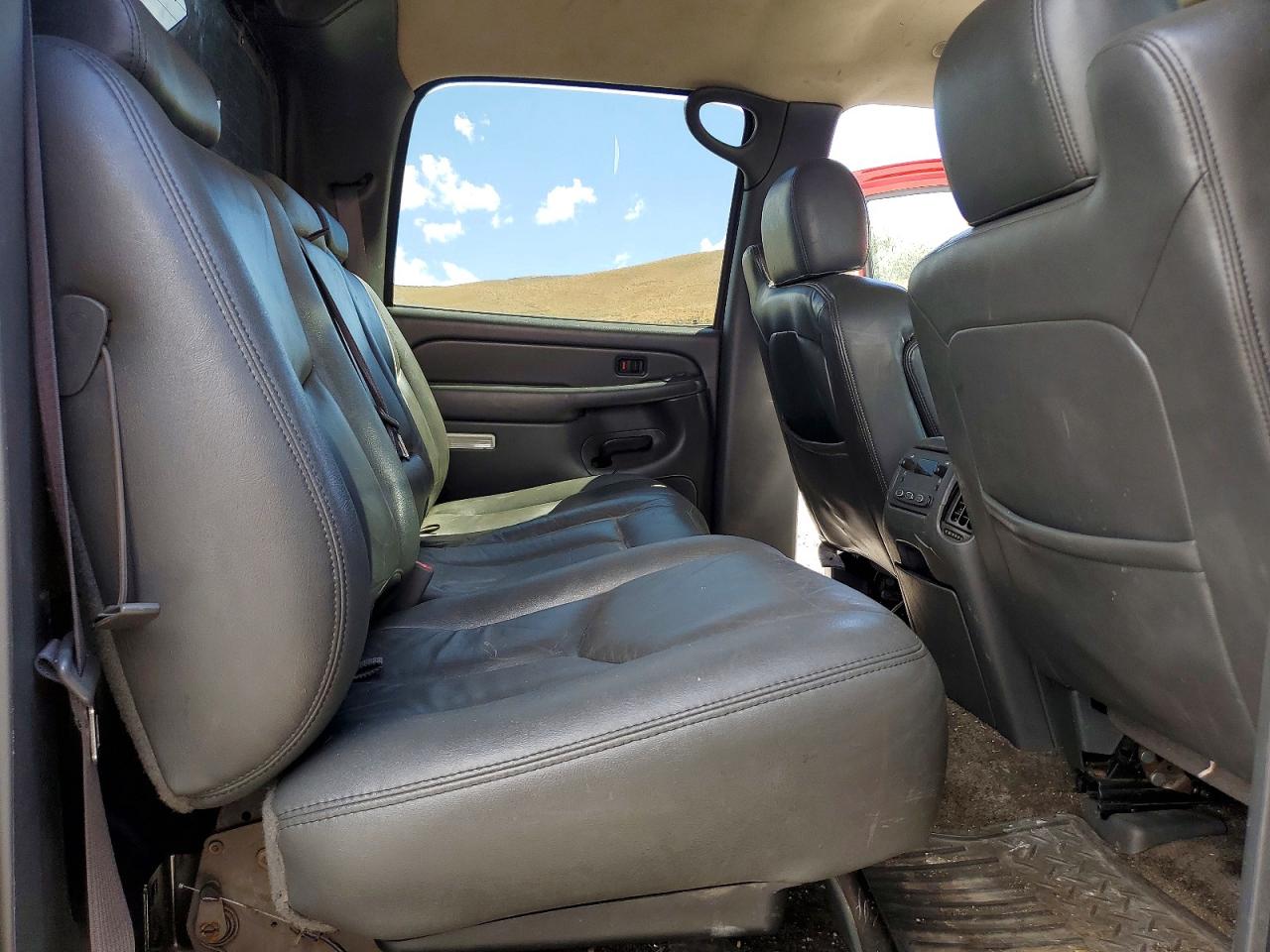 2003 Chevrolet Avalanche K1500 Red vin: 3GNEK13T63G319258