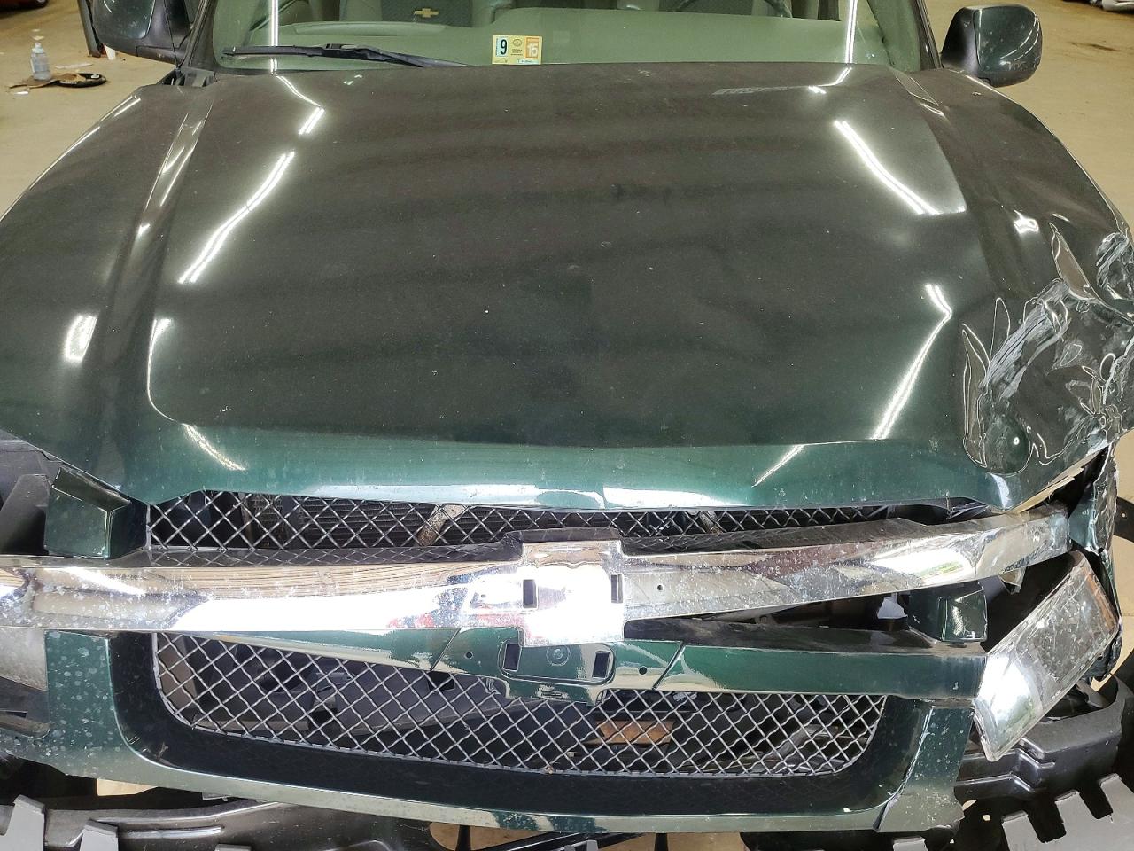 2002 Chevrolet Avalanche K1500 Green vin: 3GNEK13T72G115860