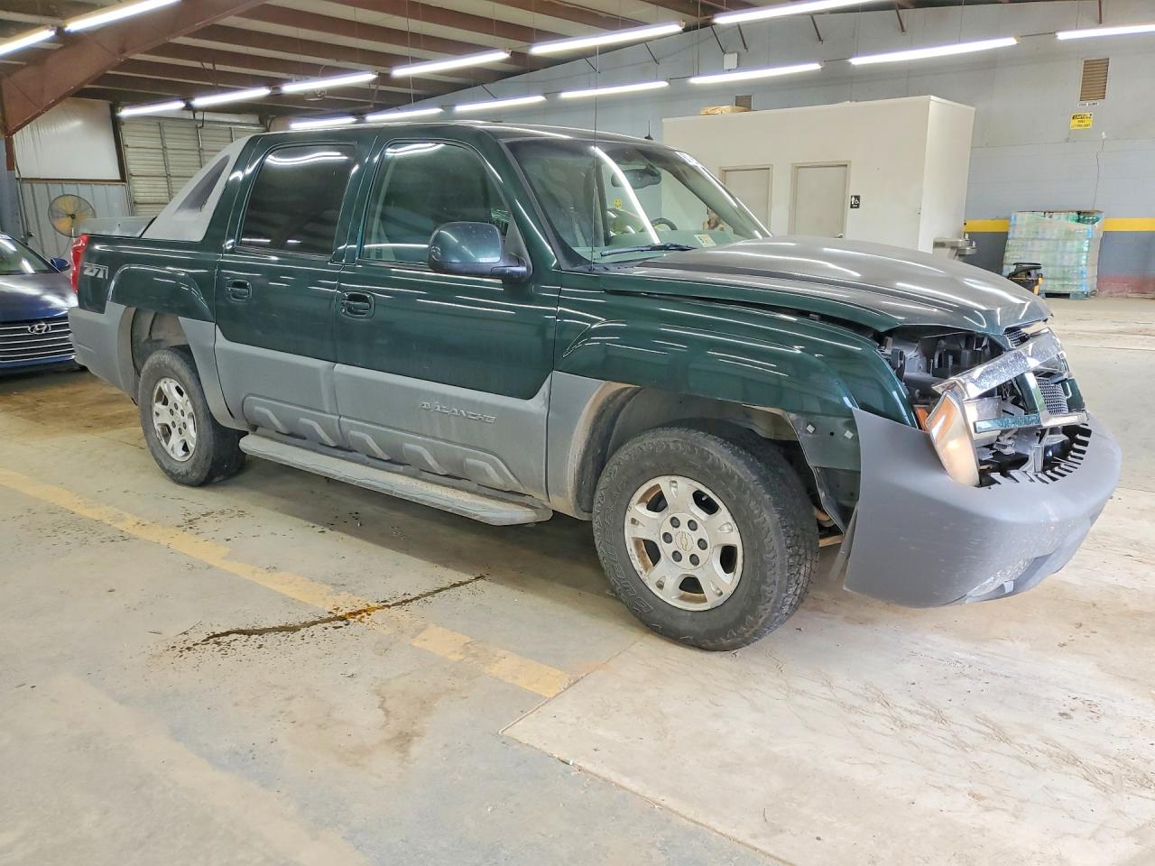 2002 Chevrolet Avalanche K1500 Green vin: 3GNEK13T72G115860