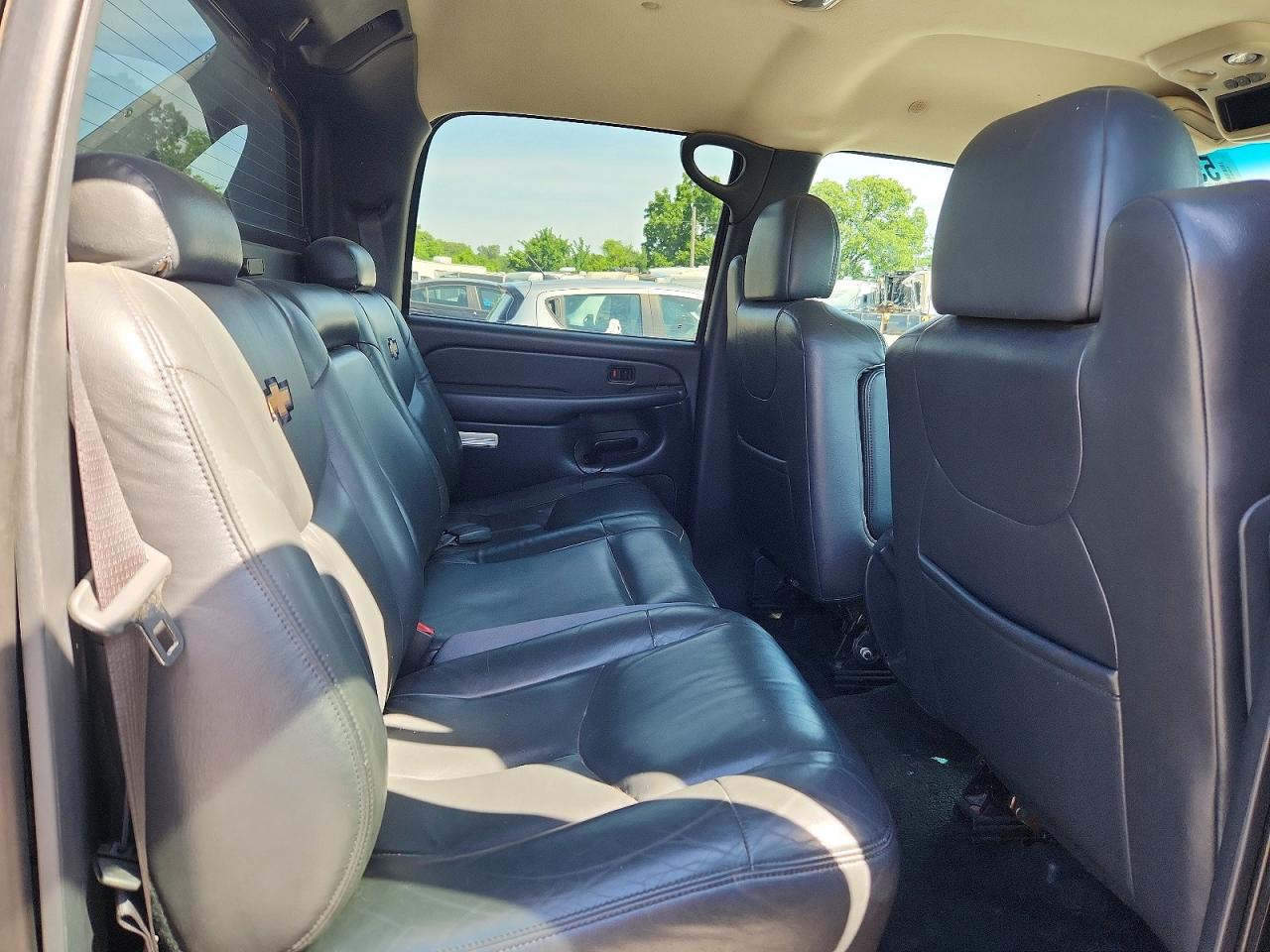 2002 Chevrolet Avalanche K1500 Black vin: 3GNEK13T72G128513