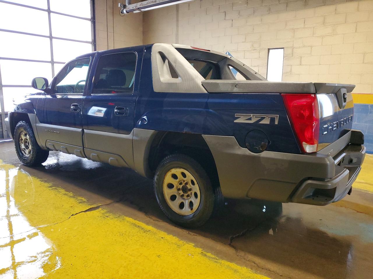 2002 Chevrolet Avalanche K1500 Blue vin: 3GNEK13T72G229969