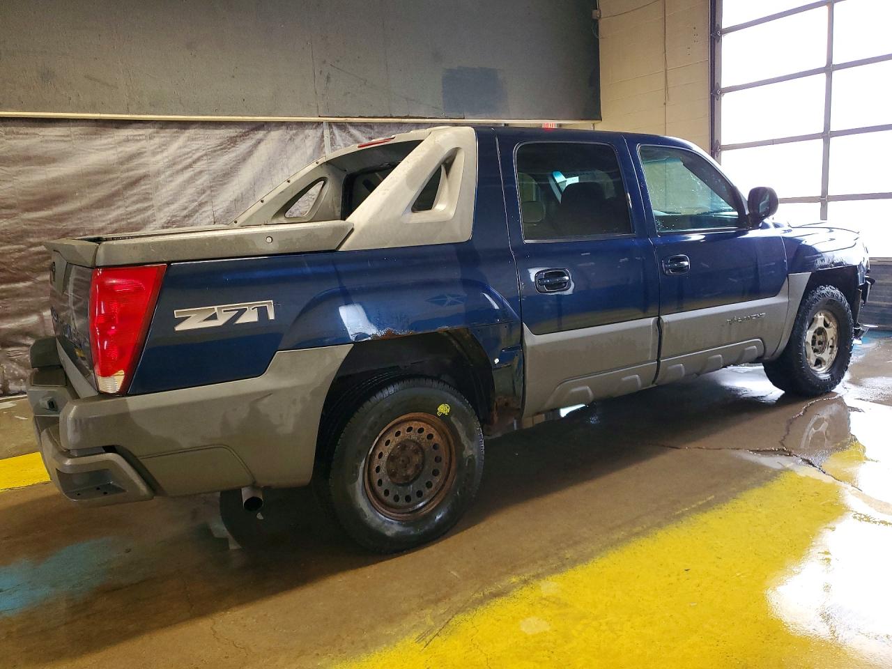 2002 Chevrolet Avalanche K1500 Blue vin: 3GNEK13T72G229969