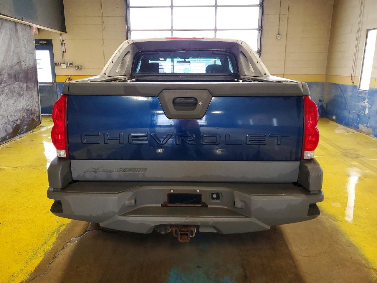 2002 Chevrolet Avalanche K1500 Blue vin: 3GNEK13T72G229969