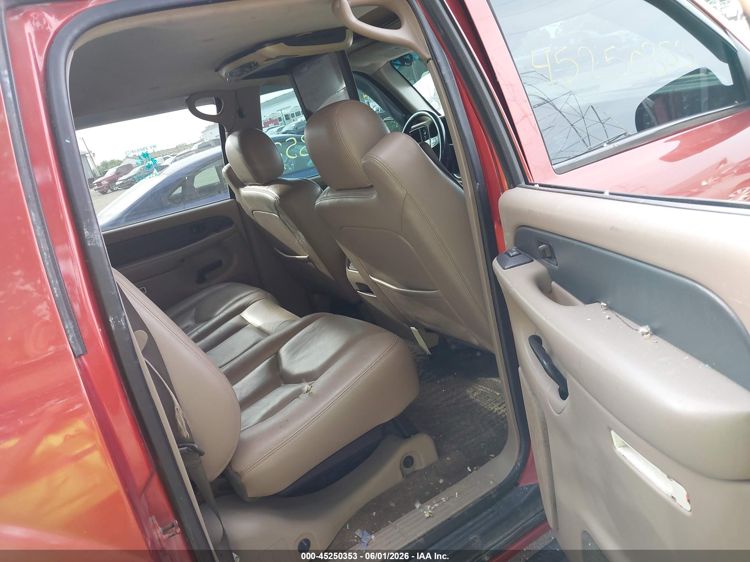 2003 Chevrolet Avalanche 1500   Orange vin: 3GNEK13T73G210128