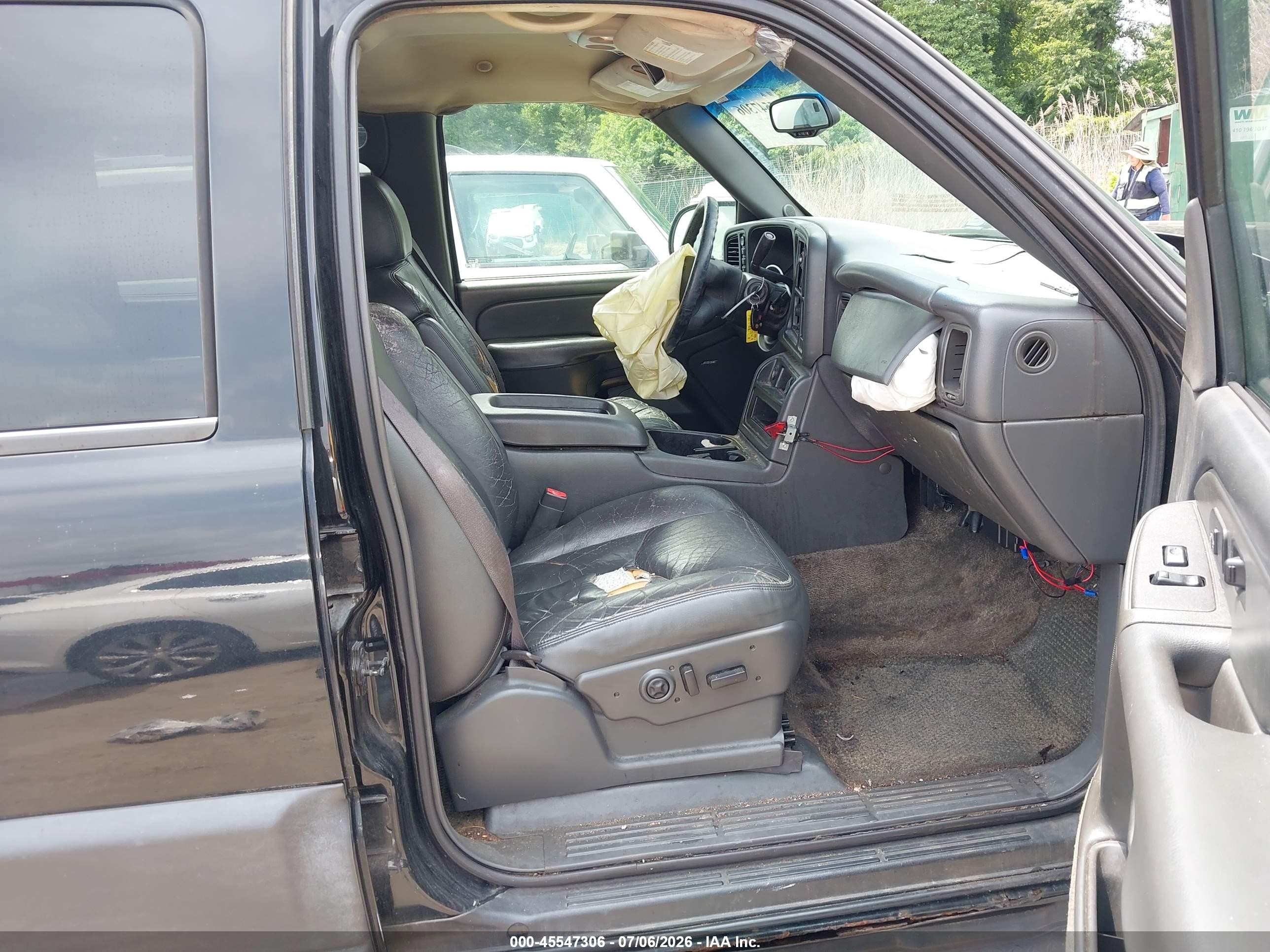 2003 Chevrolet Avalanche 1500   Черный vin: 3GNEK13T73G229942