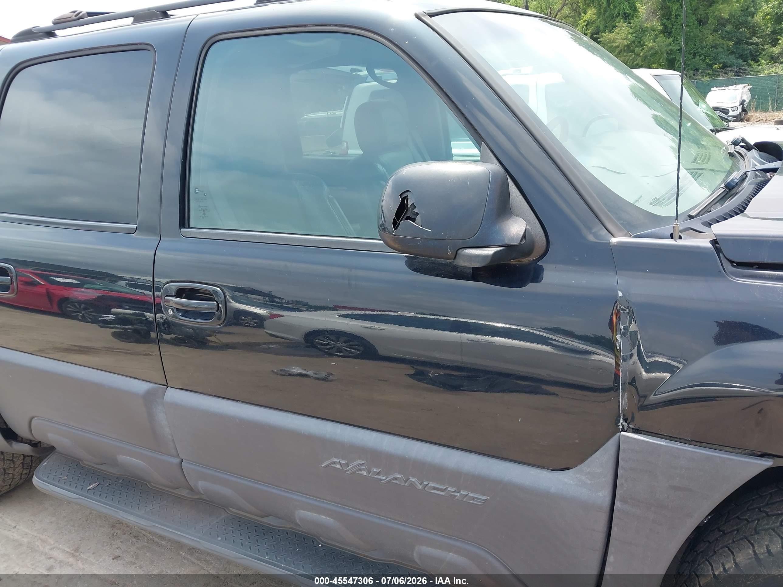 2003 Chevrolet Avalanche 1500   Черный vin: 3GNEK13T73G229942