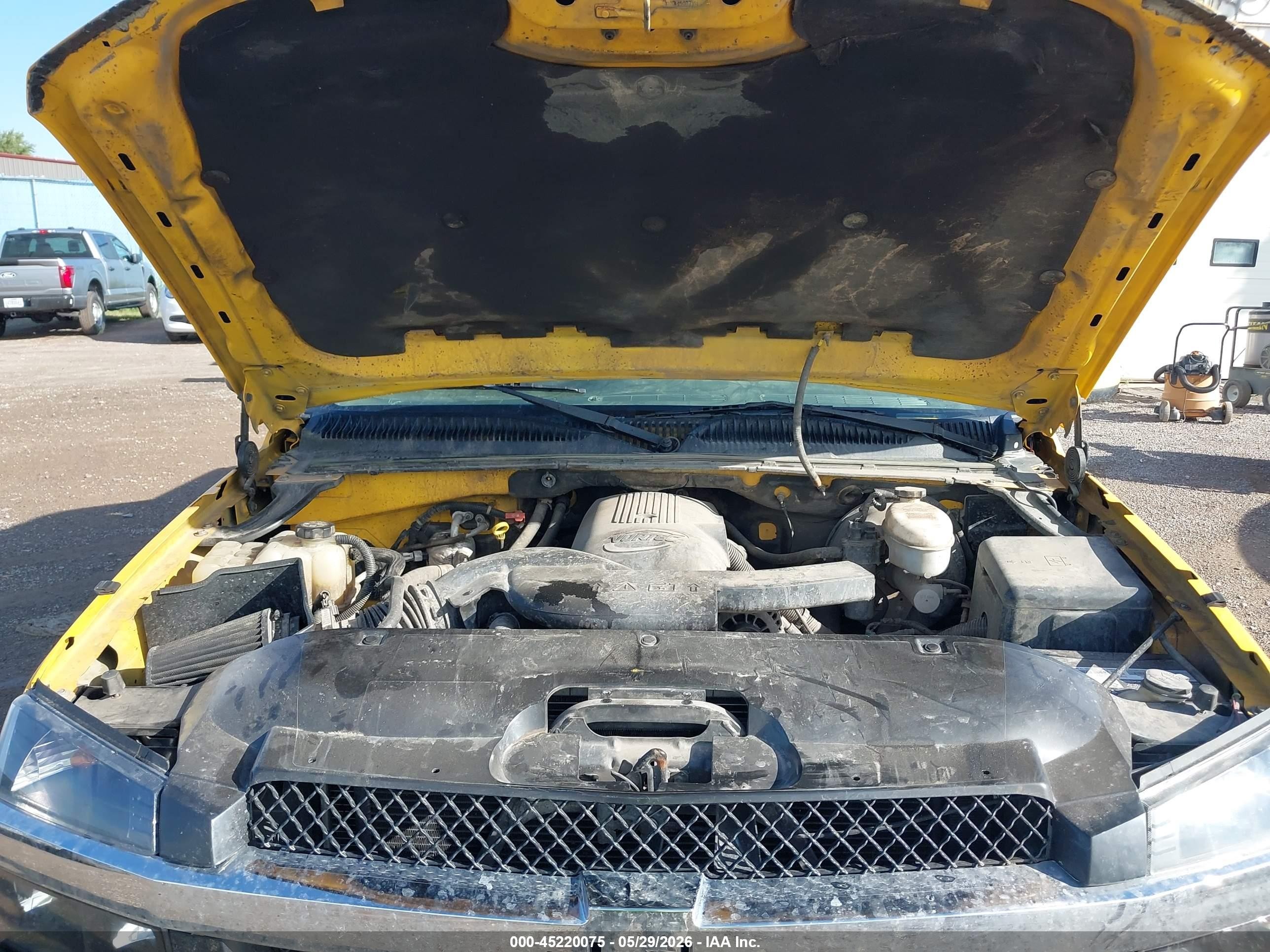 2003 Chevrolet Avalanche 1500   Yellow vin: 3GNEK13T73G265842