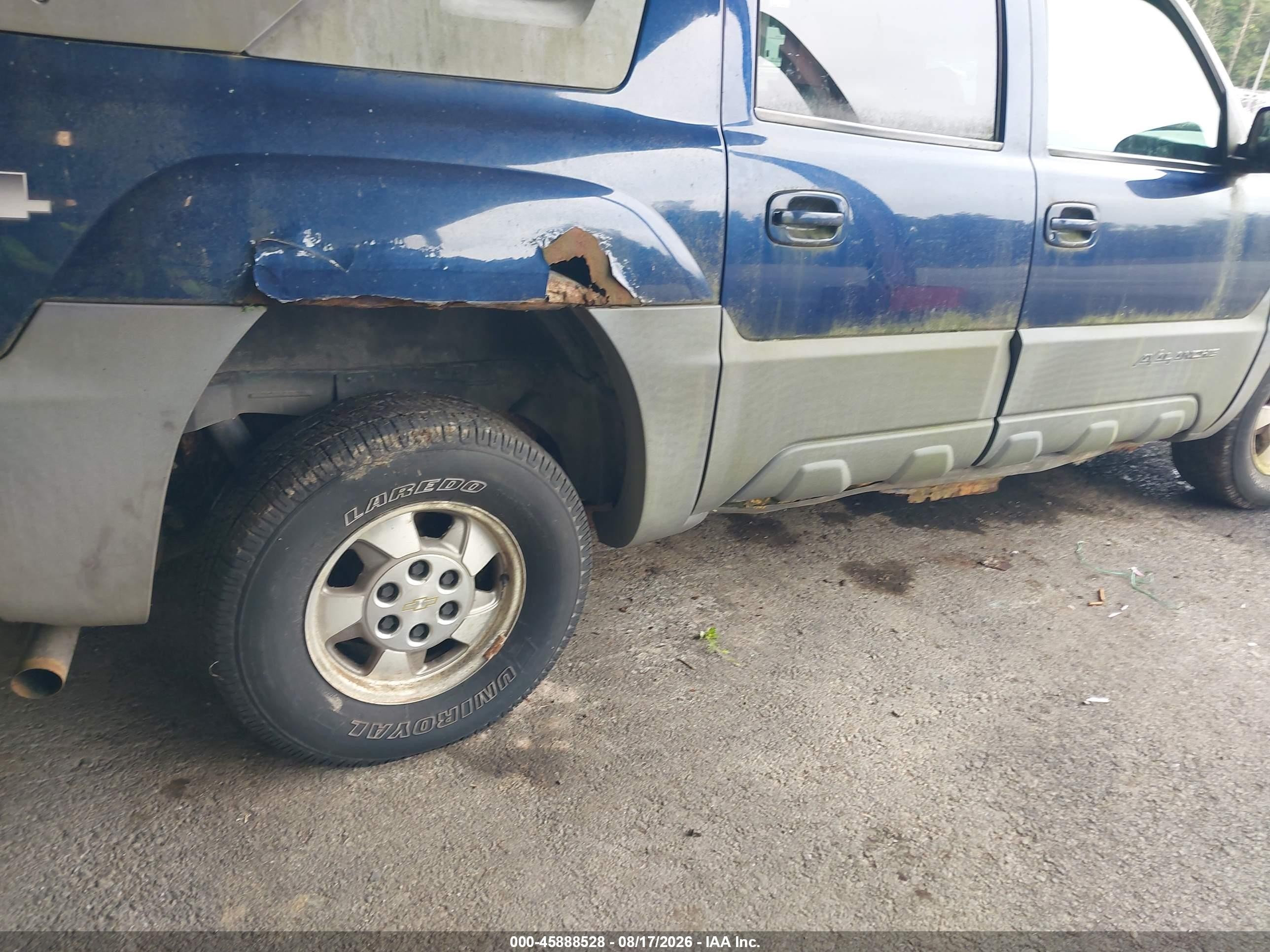2002 Chevrolet Avalanche 1500   Blue vin: 3GNEK13T82G117004