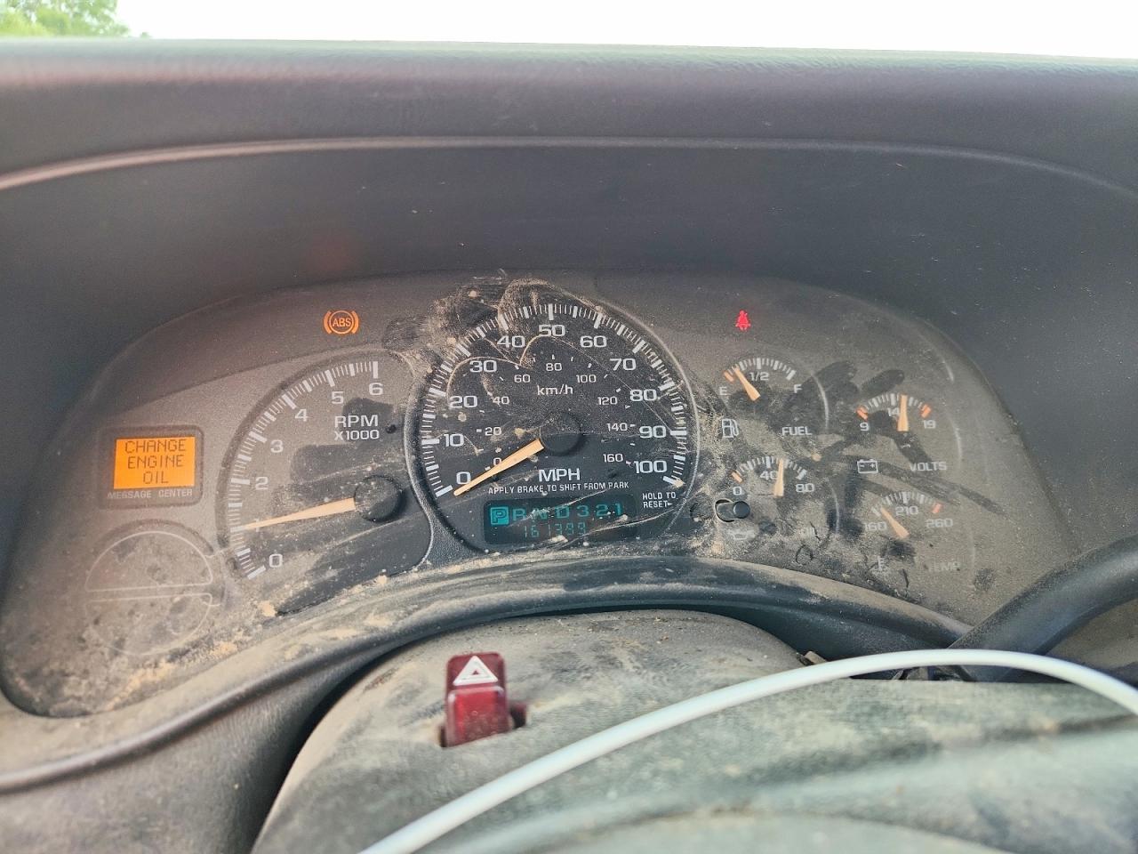 2002 Chevrolet Avalanche K1500 Red vin: 3GNEK13T82G130058