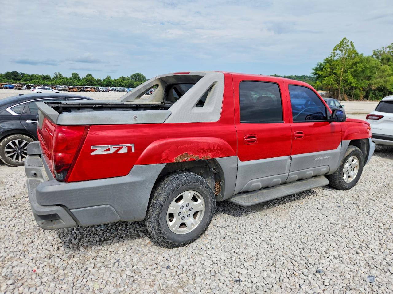 2002 Chevrolet Avalanche K1500 Red vin: 3GNEK13T82G130058